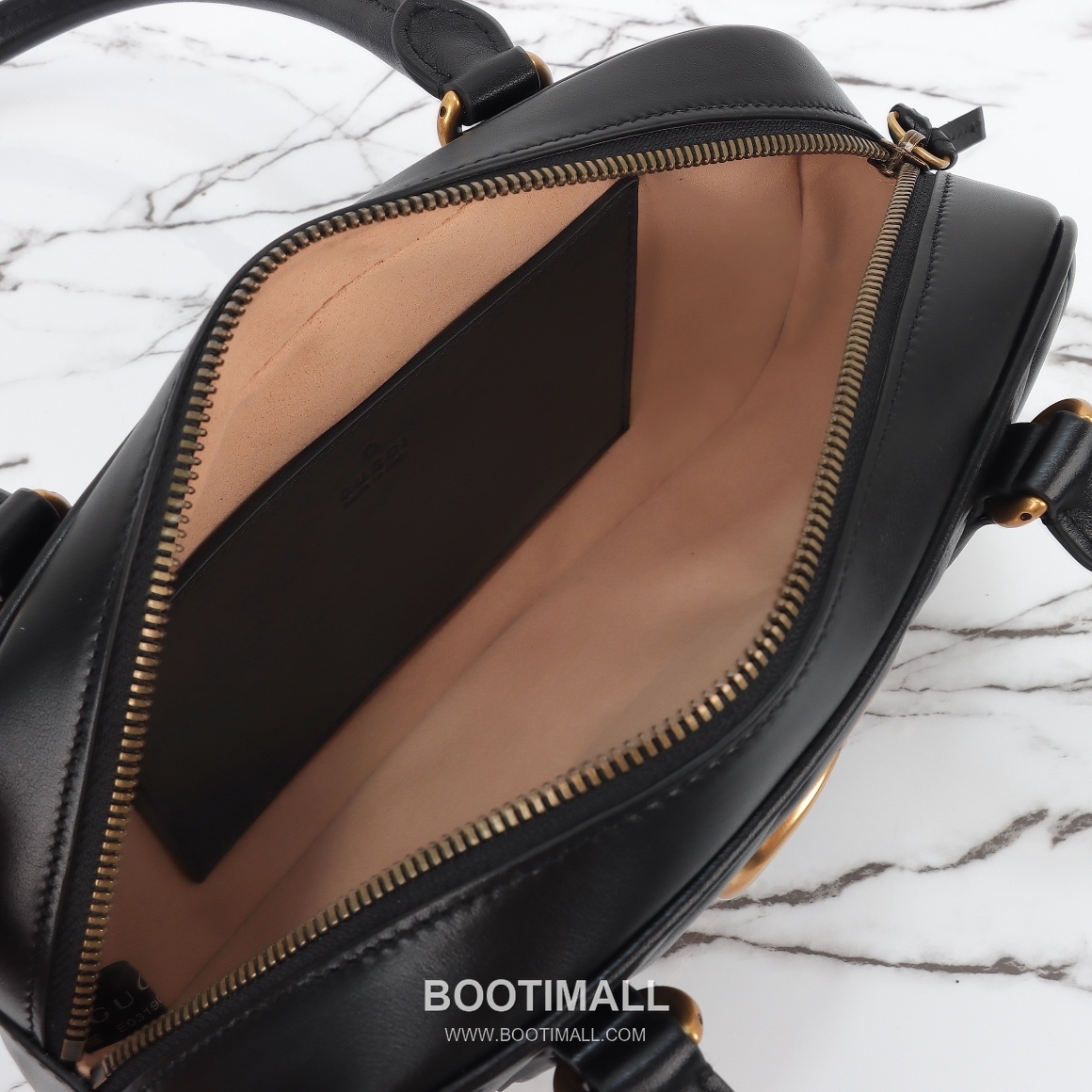 Gucci Marmont Chevron Small Matelassé Calfskin Black Shoulder Bag 구찌 마몽트 쉐브론 스몰 마틀라세 카프스킨 블랙 숄더백 25.5cm 18