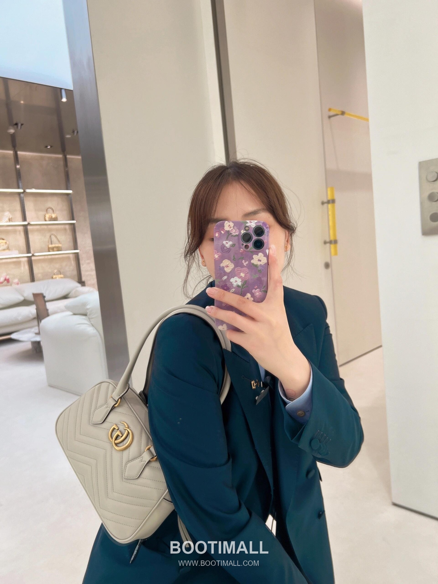 Gucci Matelassé Small Top Handle Chevron Calfskin Light Grey Shoulder Bag 구찌 마틀라세 스몰 탑핸들 쉐브론 카프스킨 라이트그레이 숄더백 25.5cm 1