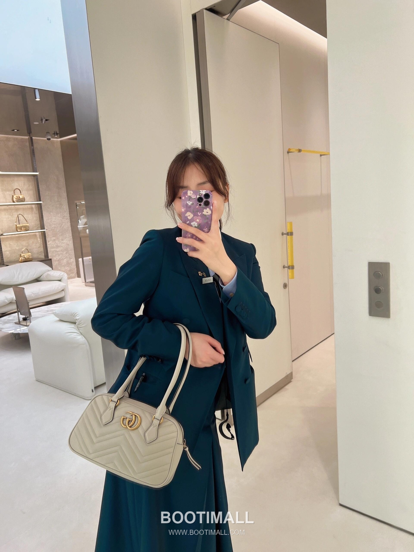 Gucci Matelassé Small Top Handle Chevron Calfskin Light Grey Shoulder Bag 구찌 마틀라세 스몰 탑핸들 쉐브론 카프스킨 라이트그레이 숄더백 25.5cm 3