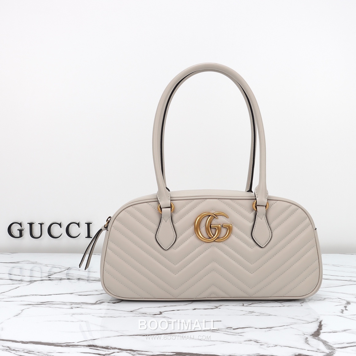 Gucci GG Marmont Chevron Matelassé Calfskin Light Grey Shoulder Bag 구찌 GG 마몬트 쉐브론 마틀라세 카프스킨 라이트그레이 숄더백 35.5cm 5