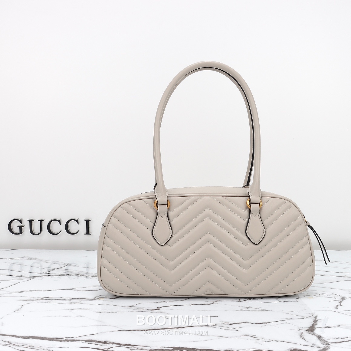 Gucci GG Marmont Chevron Matelassé Calfskin Light Grey Shoulder Bag 구찌 GG 마몬트 쉐브론 마틀라세 카프스킨 라이트그레이 숄더백 35.5cm 7