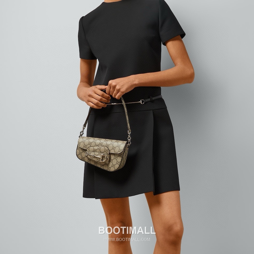 Gucci Horsebit GG Canvas GG Coated Canvas Beige Shoulder Bag 구찌 홀스빗 GG 캔버스 GG 코티드 캔버스 베이지 숄더백 19.5cm 1