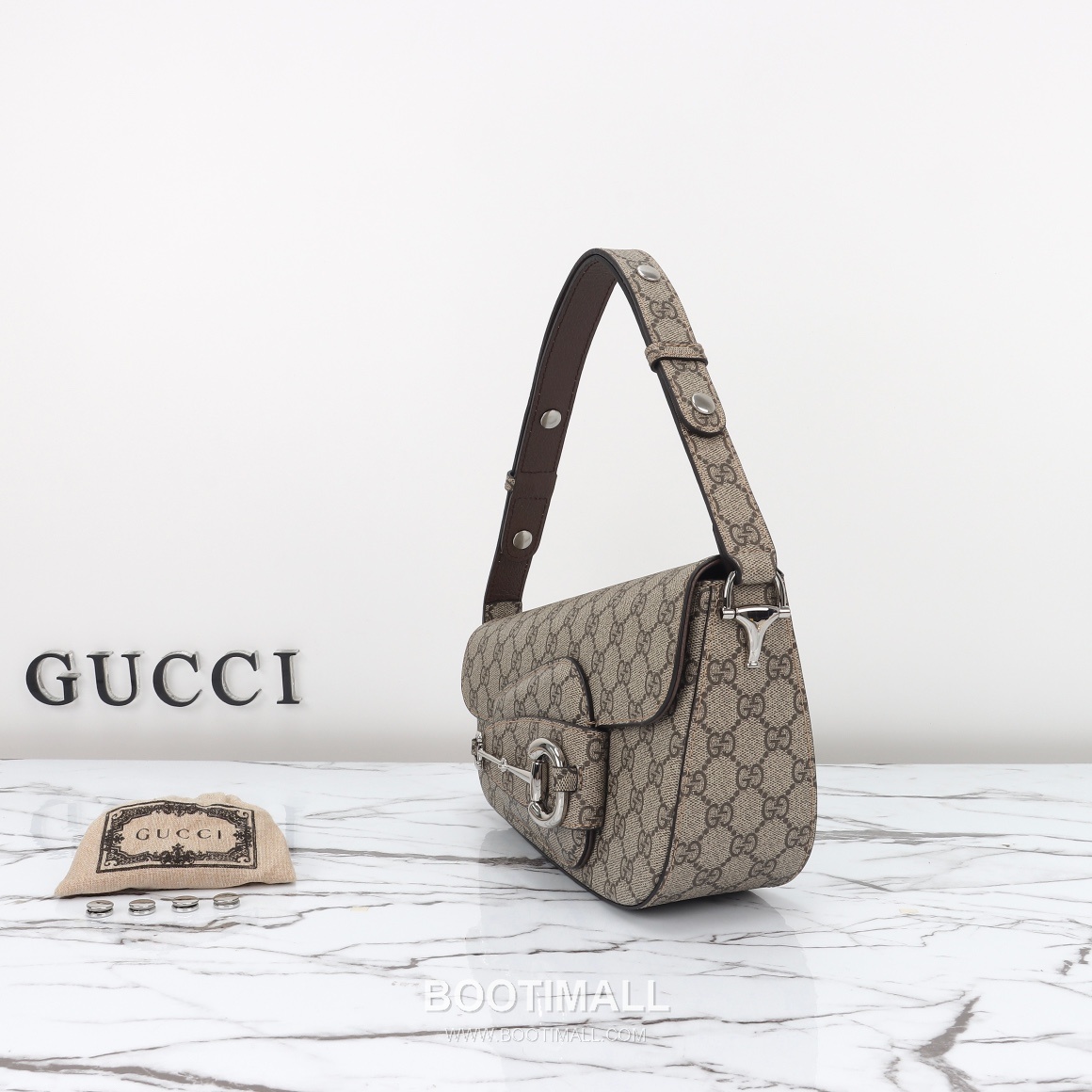 Gucci GG Supreme Horsebit Flap GG Supreme Coated Canvas Beige Shoulder Bag 구찌 GG 수프림 홀스빗 플랩 GG 수프림 코팅 캔버스 베이지 숄더백 26.5cm 11