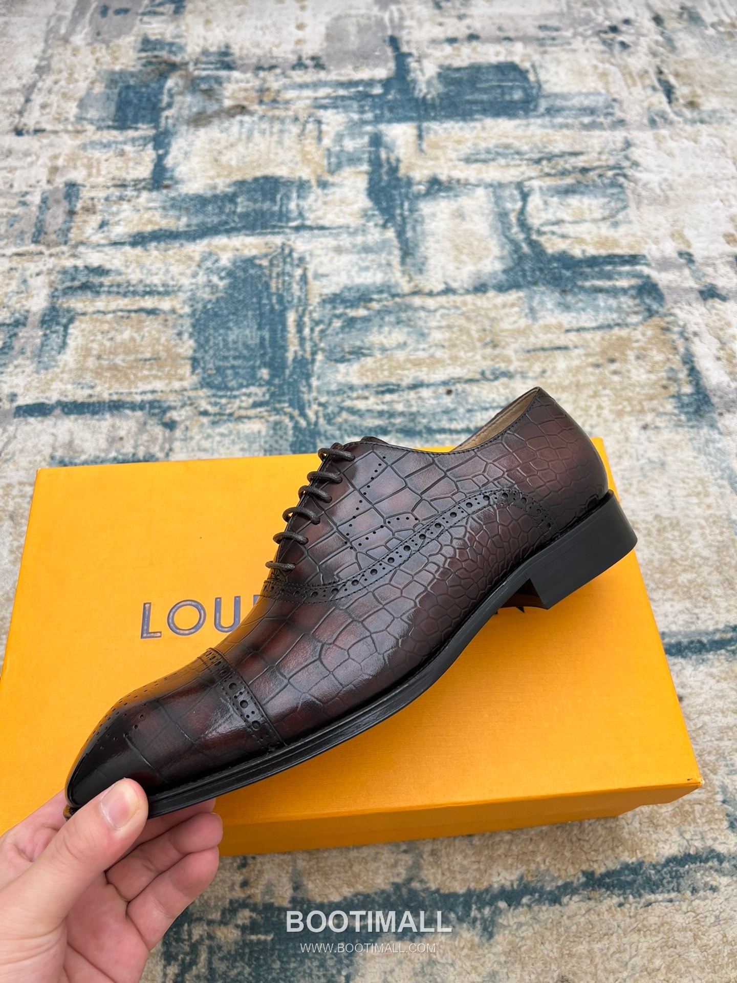 Louis Vuitton Hand-Polished Calfskin Derby Calfskin Leather Black Dress Shoes 루이비통 핸드폴리시 송아지가죽 더비 송아지가죽 블랙 드레스 슈즈 3