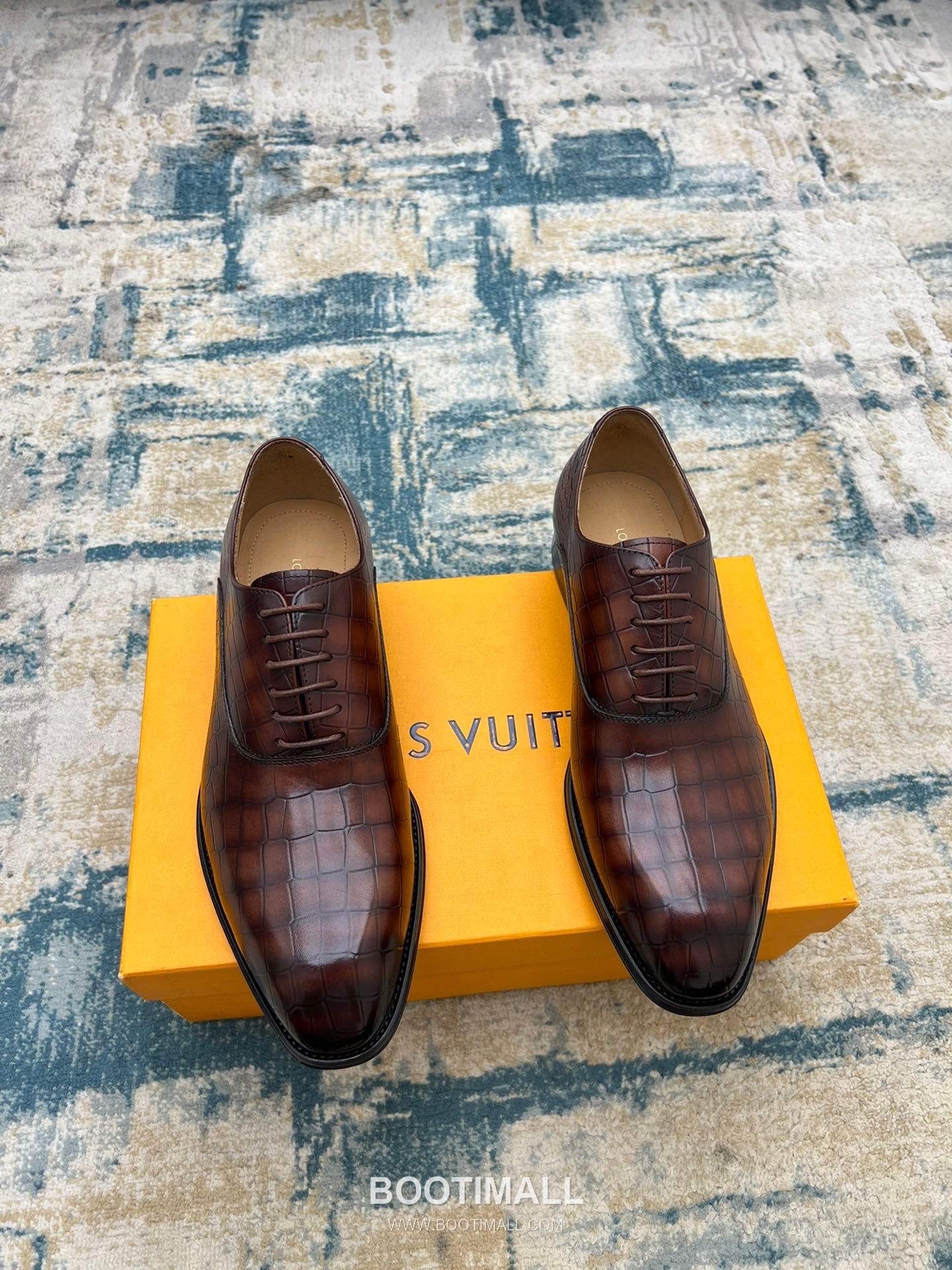 Louis Vuitton Hand-Polished Calfskin Derby Calfskin Leather Black Dress Shoes 루이비통 핸드폴리시 송아지가죽 더비 송아지가죽 블랙 드레스 슈즈 1