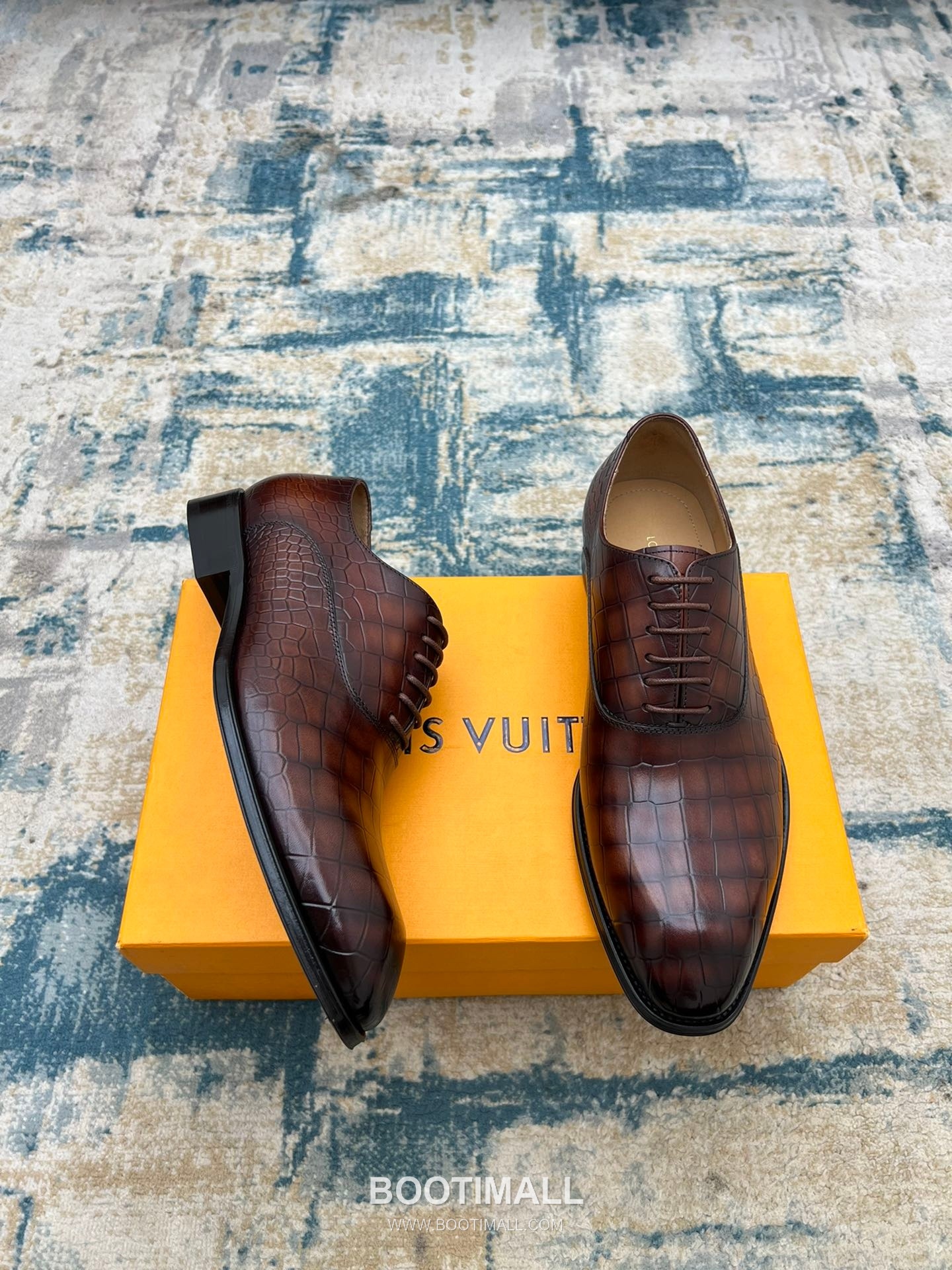 Louis Vuitton Hand-Polished Calfskin Derby Calfskin Leather Black Dress Shoes 루이비통 핸드폴리시 송아지가죽 더비 송아지가죽 블랙 드레스 슈즈 2
