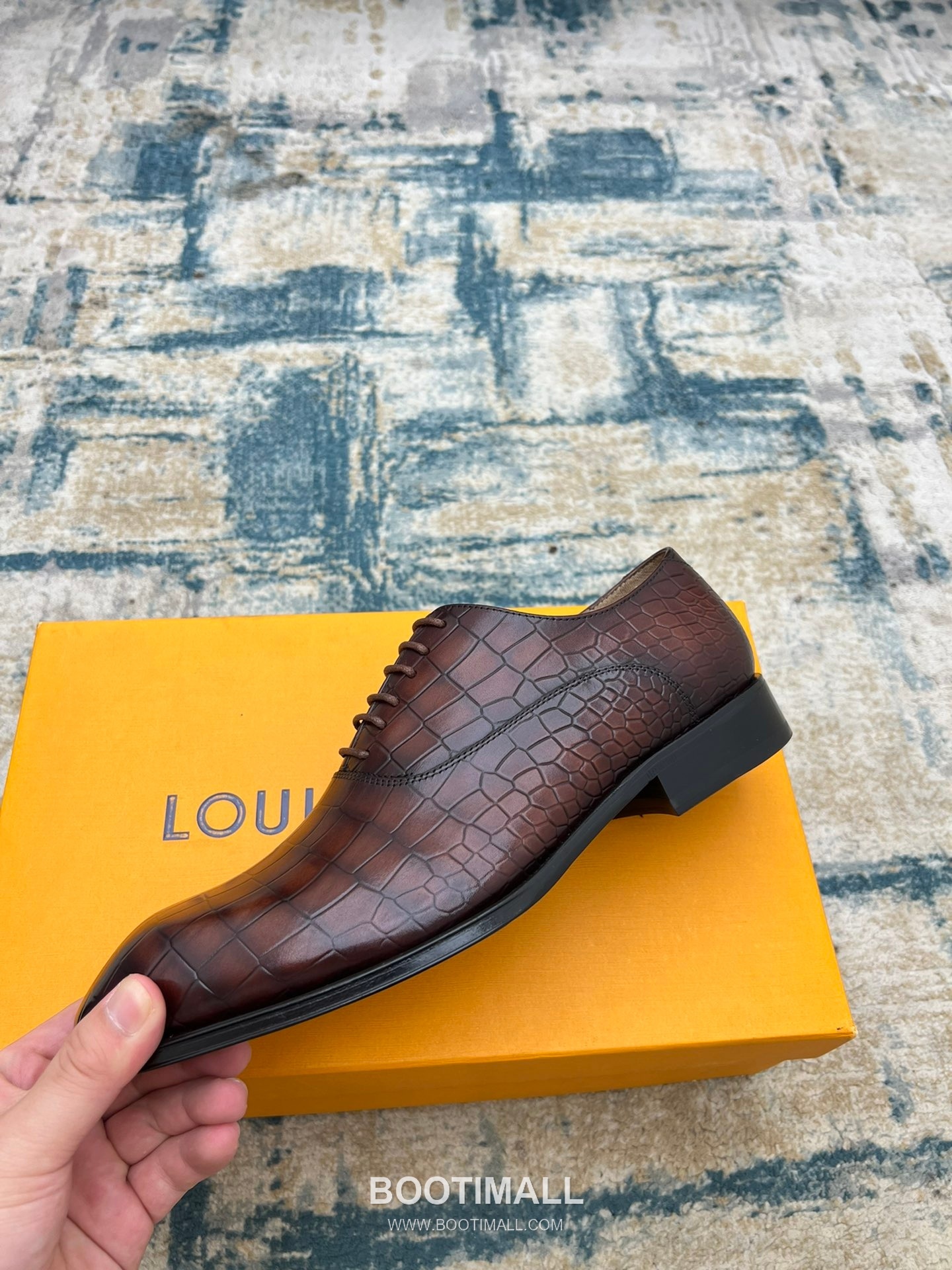 Louis Vuitton Hand-Polished Calfskin Derby Calfskin Leather Black Dress Shoes 루이비통 핸드폴리시 송아지가죽 더비 송아지가죽 블랙 드레스 슈즈 3