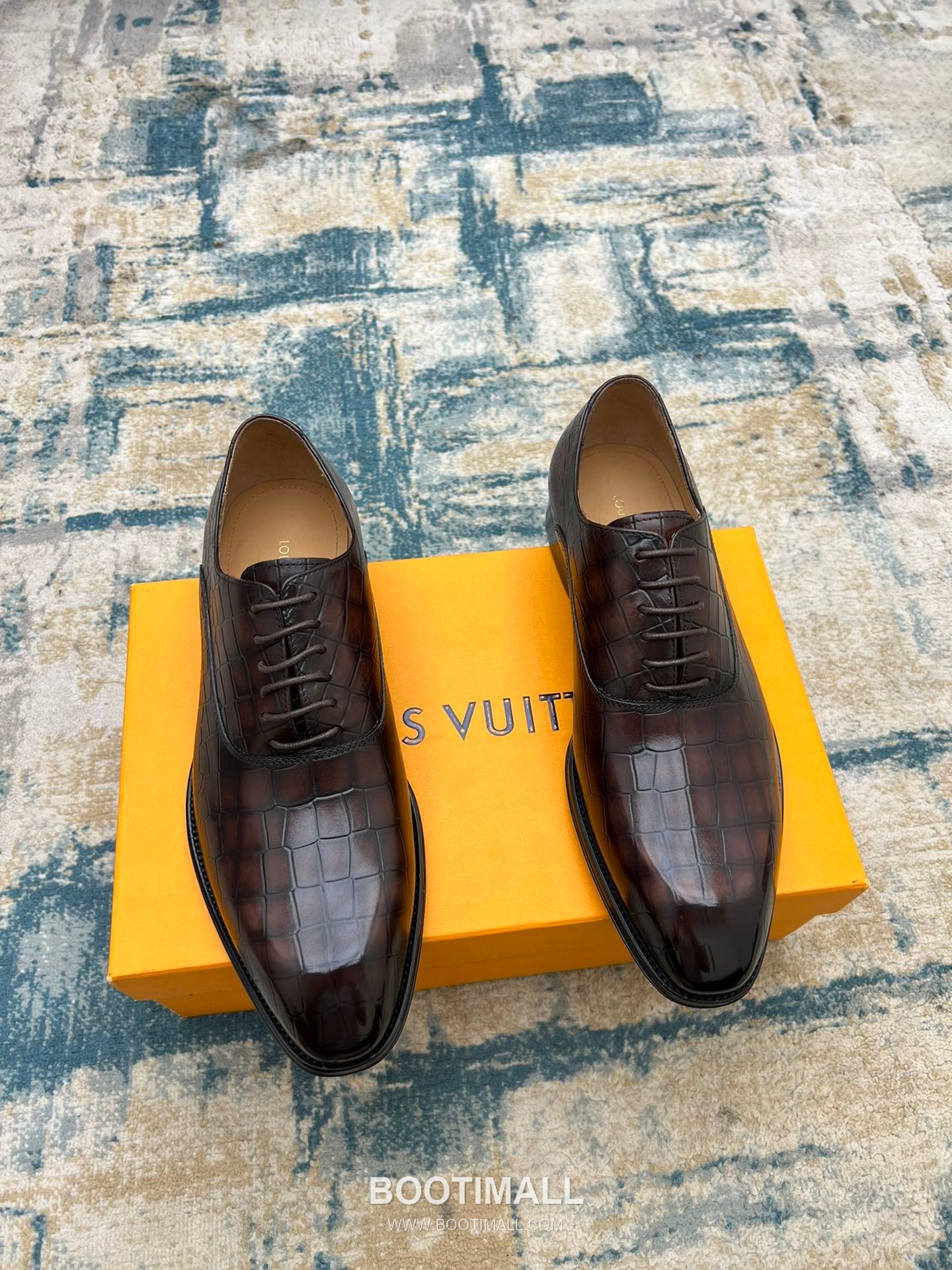 Louis Vuitton Hand-Polished Calfskin Derby Calfskin Leather Black Dress Shoes 루이비통 핸드폴리시 송아지가죽 더비 송아지가죽 블랙 드레스 슈즈 1