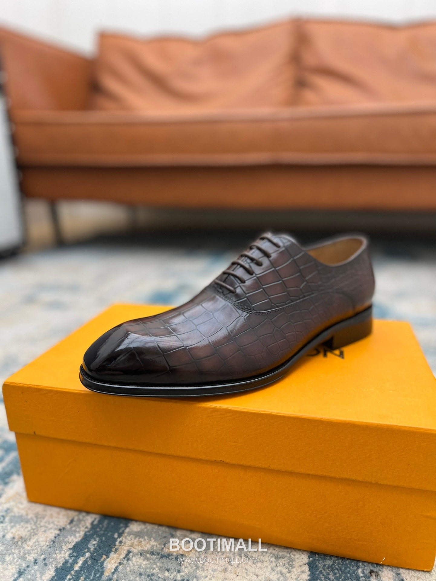 Louis Vuitton Hand-Polished Calfskin Derby Calfskin Leather Black Dress Shoes 루이비통 핸드폴리시 송아지가죽 더비 송아지가죽 블랙 드레스 슈즈 4