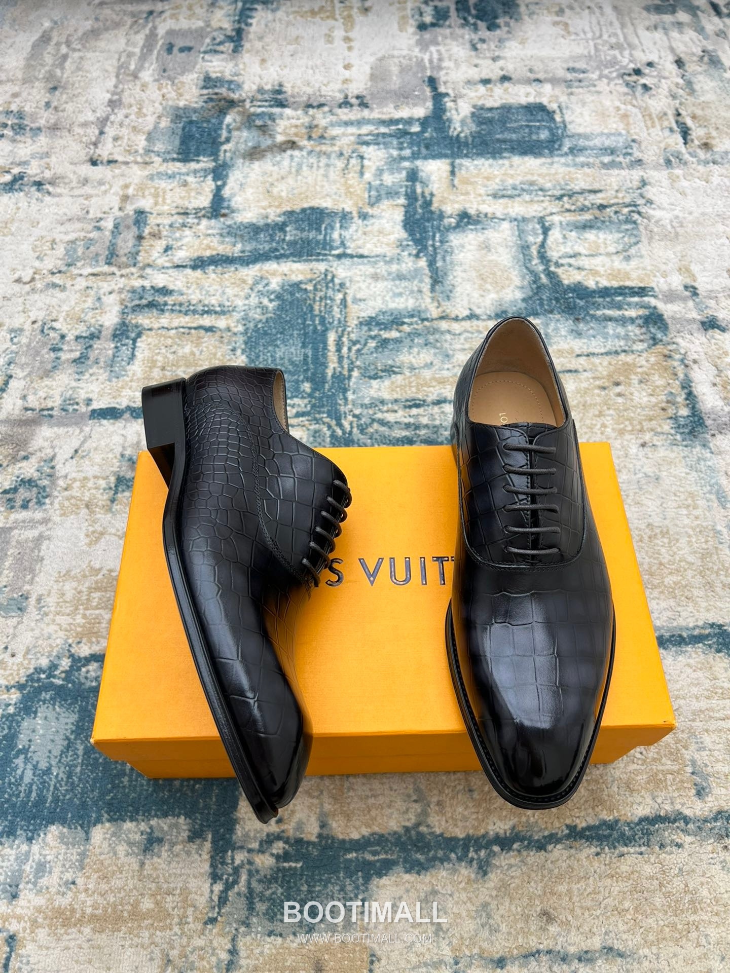 Louis Vuitton Hand-Polished Calfskin Derby Calfskin Leather Black Dress Shoes 루이비통 핸드폴리시 송아지가죽 더비 송아지가죽 블랙 드레스 슈즈 2