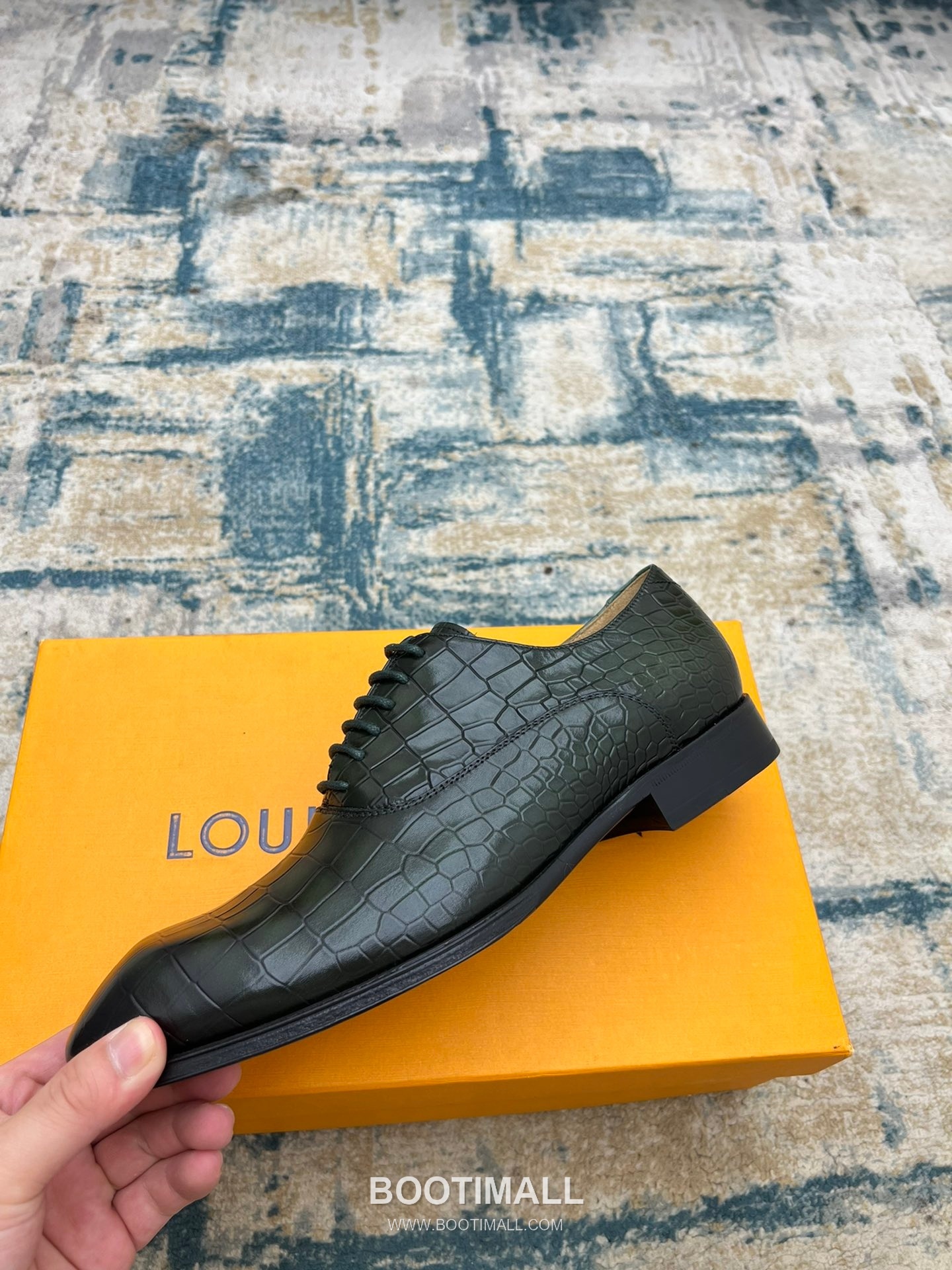 Louis Vuitton Hand-Polished Calfskin Derby Calfskin Leather Black Dress Shoes 루이비통 핸드폴리시 송아지가죽 더비 송아지가죽 블랙 드레스 슈즈 3