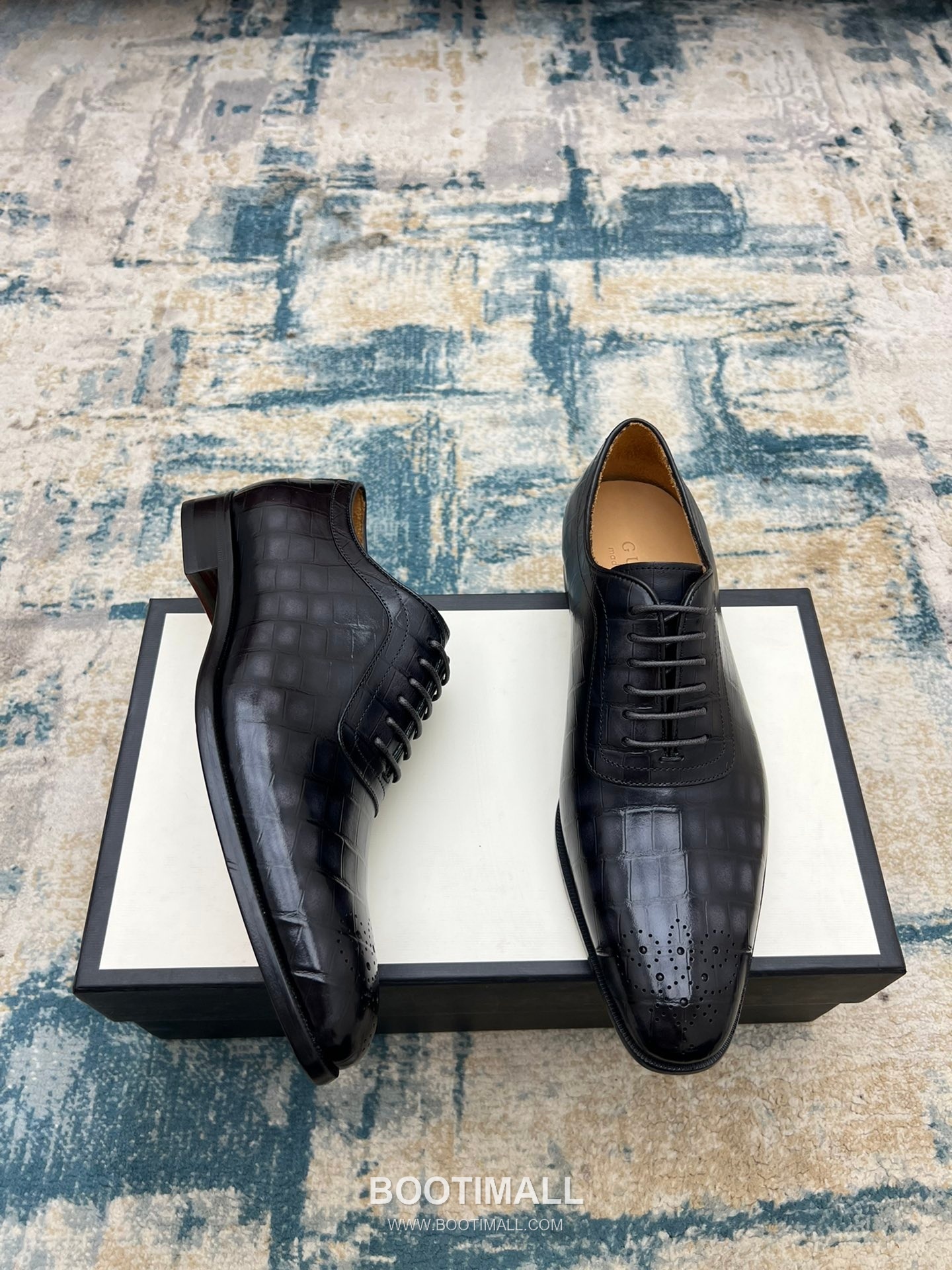 Gucci Hand-Polished Calfskin Derby Calfskin Leather Black Dress Shoes 구찌 핸드폴리시드 카프스킨 더비 카프스킨 레더 블랙 드레스 슈즈 2