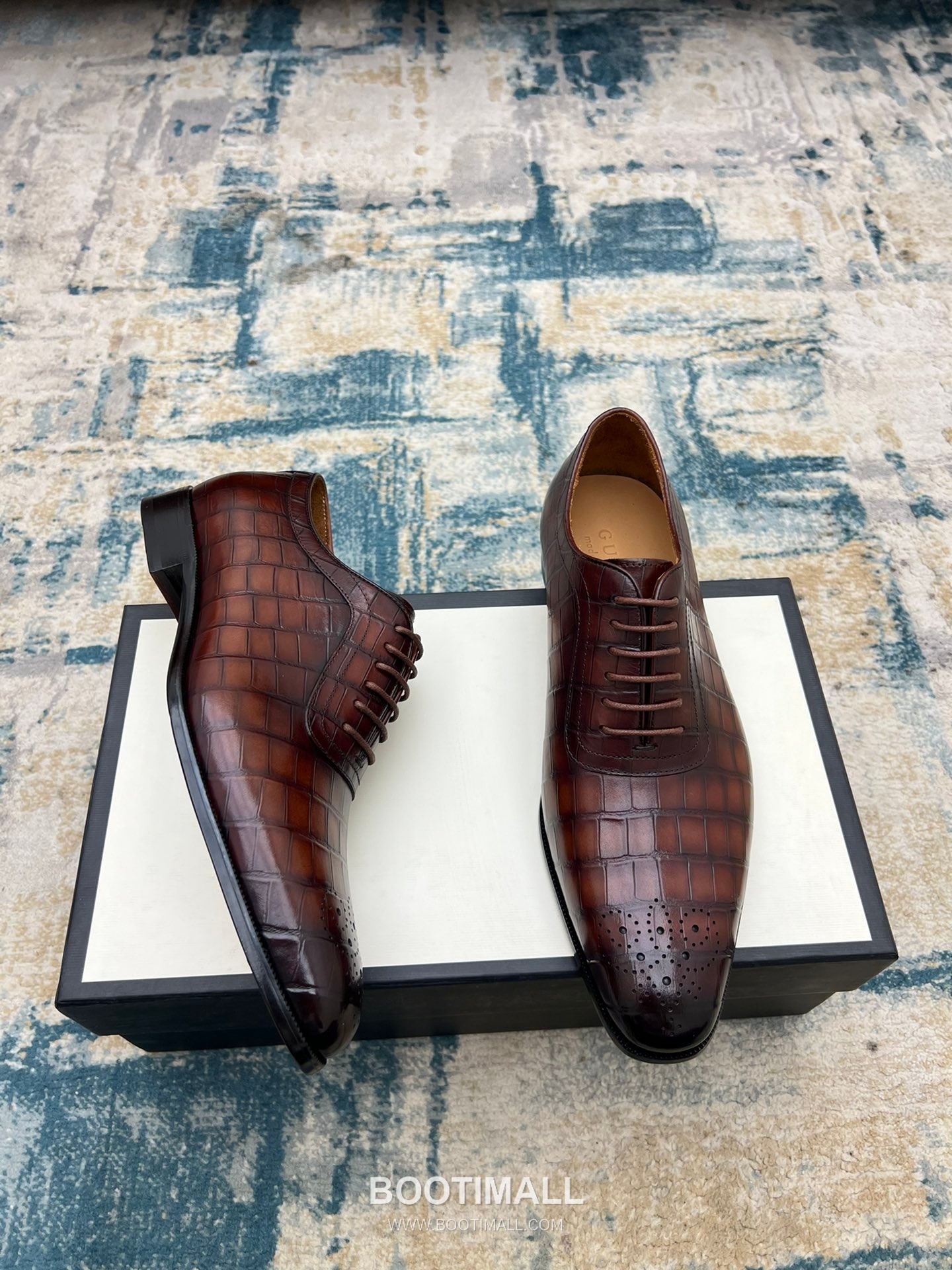 Gucci Hand-Polished Calfskin Derby Calfskin Leather Black Dress Shoes 구찌 핸드폴리시드 카프스킨 더비 카프스킨 레더 블랙 드레스 슈즈 2