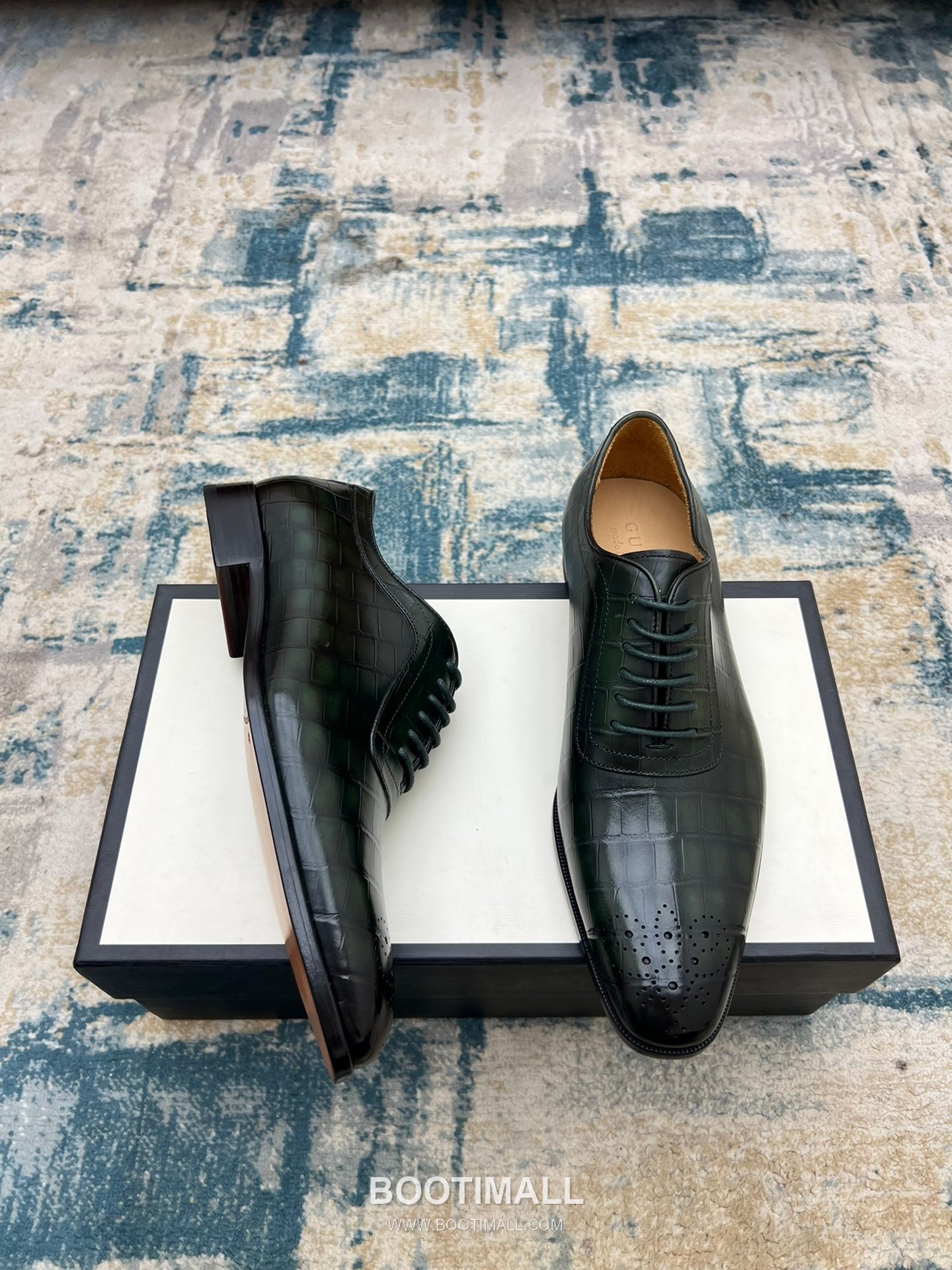Gucci Hand-Polished Calfskin Derby Calfskin Leather Black Dress Shoes 구찌 핸드폴리시드 카프스킨 더비 카프스킨 레더 블랙 드레스 슈즈 2