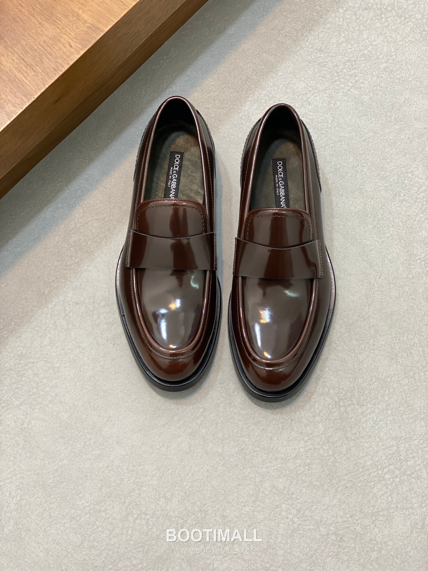 Dolce & Gabbana Polished Calf Business Loafer Calfskin Leather Black 돌체앤가바나 폴리시드 카프 비즈니스 로퍼 카프스킨 레더 블랙 1