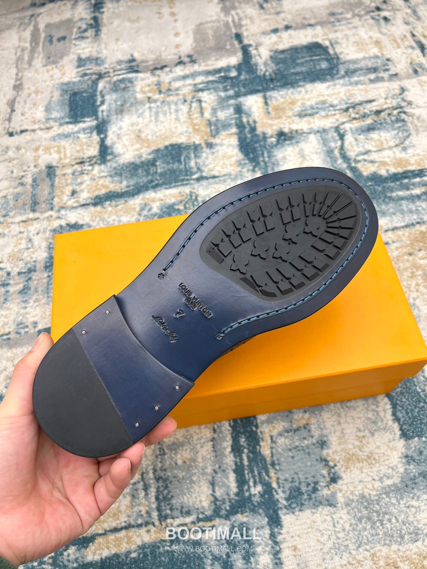 Louis Vuitton Hand-Dyed Calfskin Derby Calfskin Leather Black Dress Shoes 루이비통 핸드다이드 송아지가죽 더비 송아지가죽 블랙 드레스 슈즈 4