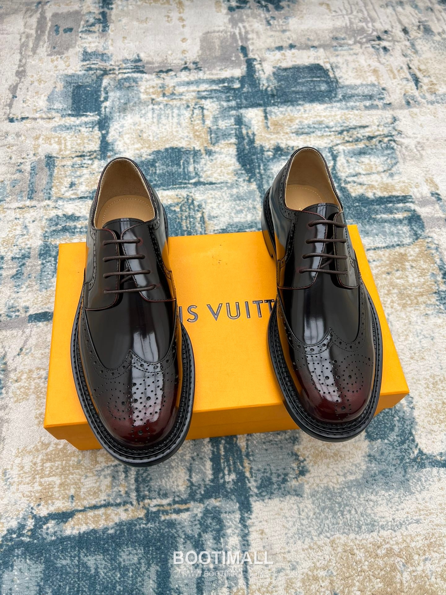 Louis Vuitton Hand-Dyed Calfskin Derby Calfskin Leather Black Dress Shoes 루이비통 핸드다이드 송아지가죽 더비 송아지가죽 블랙 드레스 슈즈 1