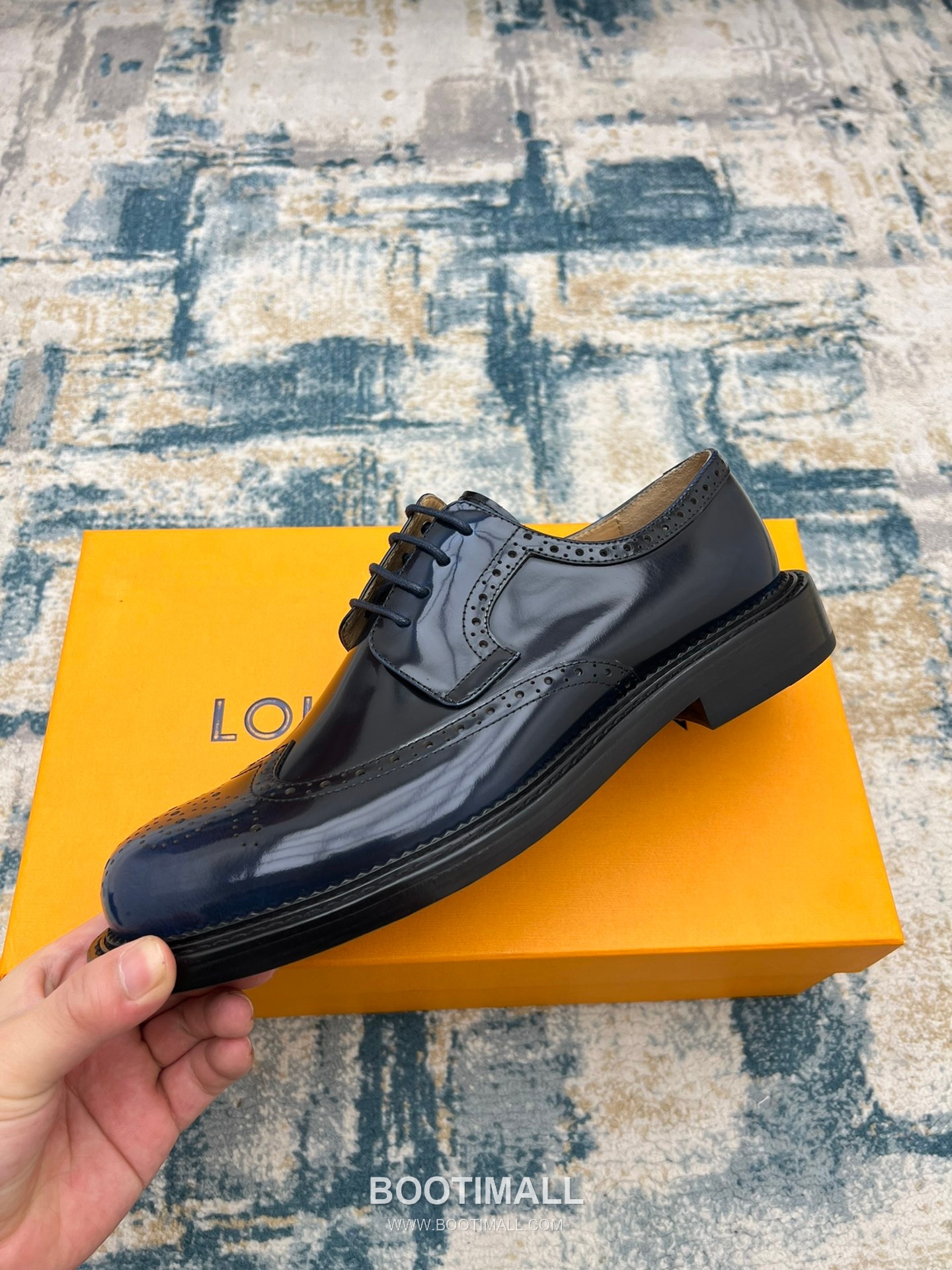 Louis Vuitton Hand-Dyed Calfskin Derby Calfskin Leather Black Dress Shoes 루이비통 핸드다이드 송아지가죽 더비 송아지가죽 블랙 드레스 슈즈 3
