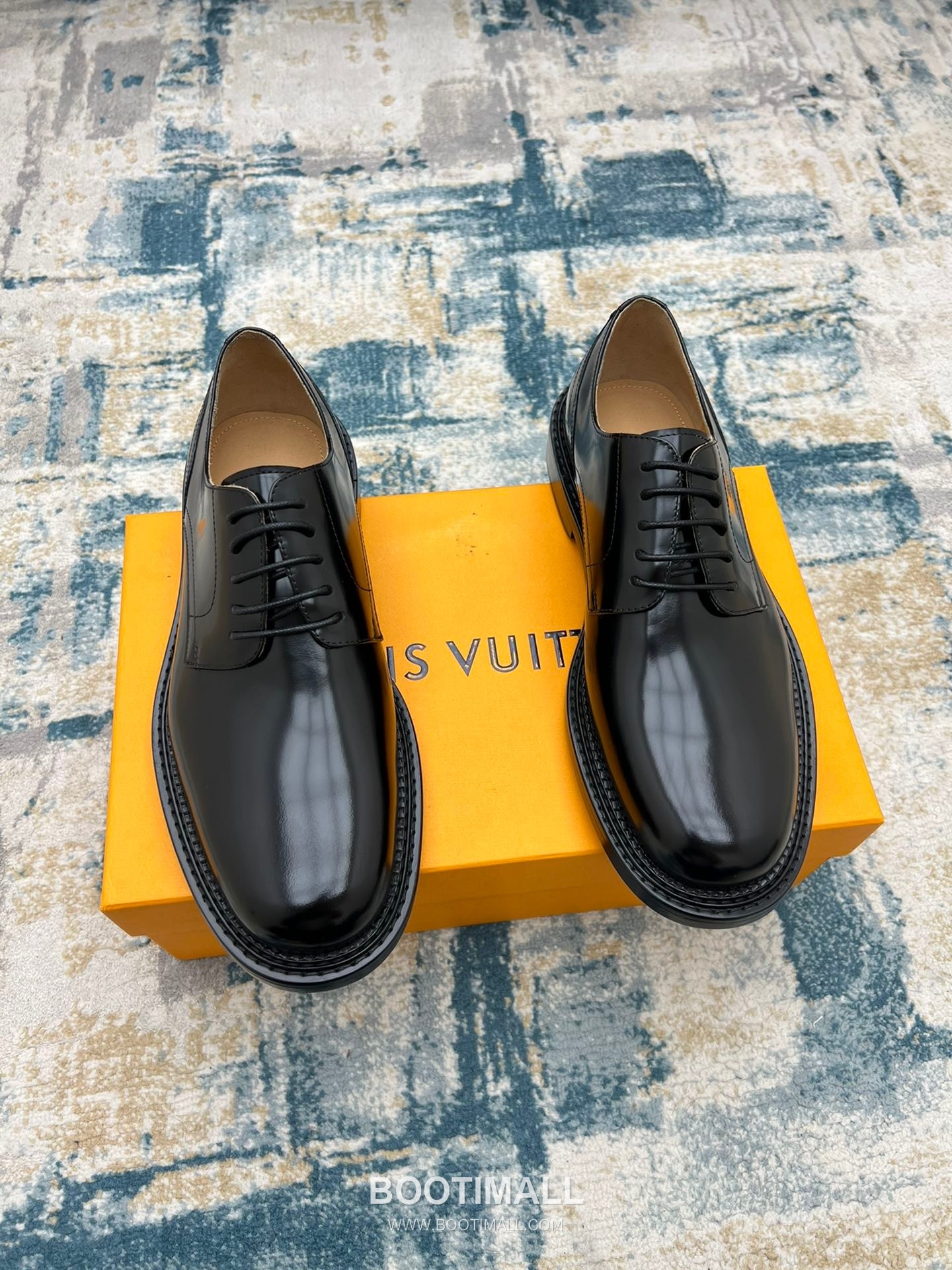 Louis Vuitton Hand-Dyed Calfskin Derby Calfskin Leather Black Dress Shoes 루이비통 핸드다이드 송아지가죽 더비 송아지가죽 블랙 드레스 슈즈 1