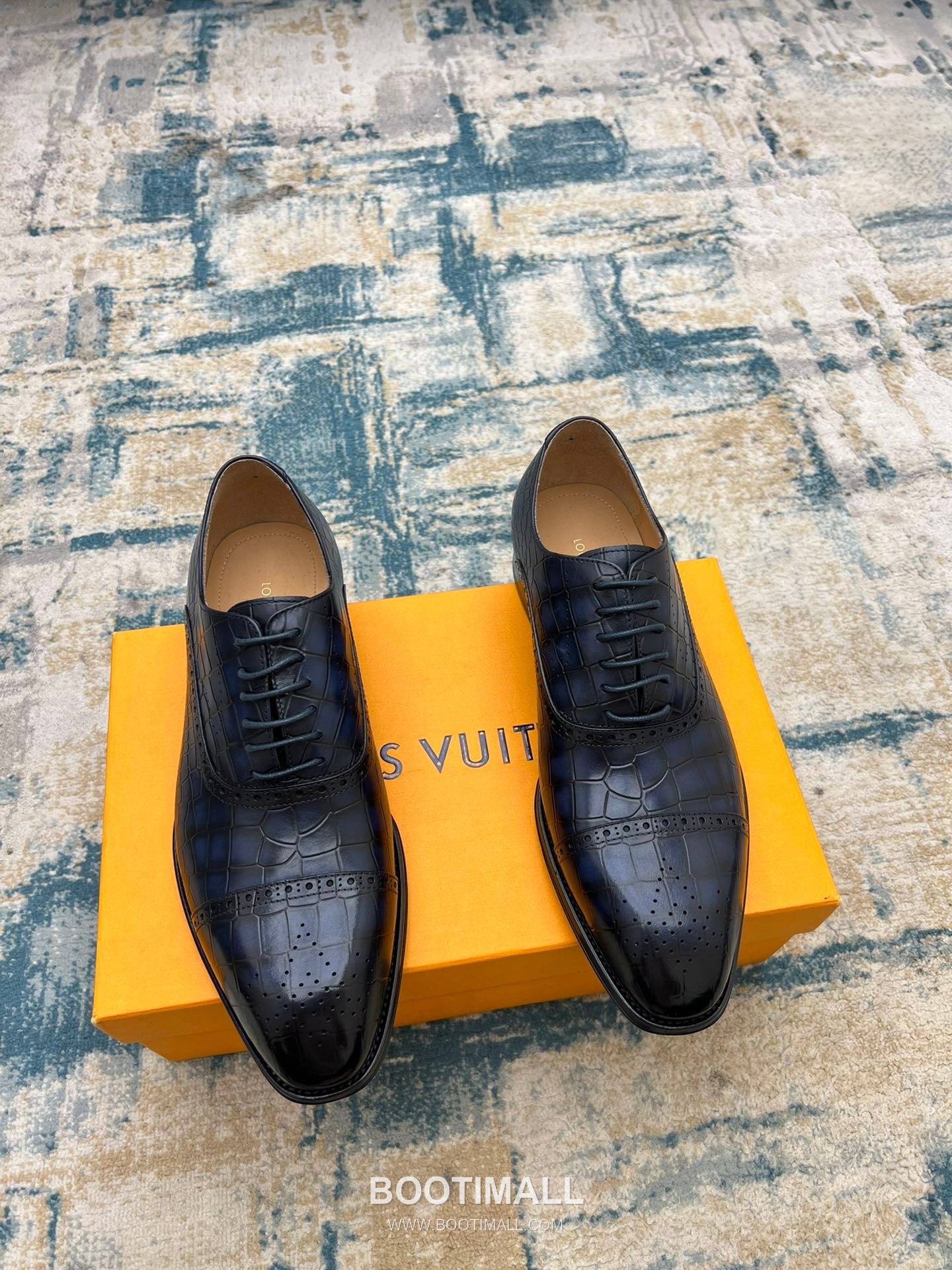 Louis Vuitton Hand-Polished Calfskin Derby Calfskin Leather Black Dress Shoes 루이비통 핸드폴리시 송아지가죽 더비 송아지가죽 블랙 드레스 슈즈 1