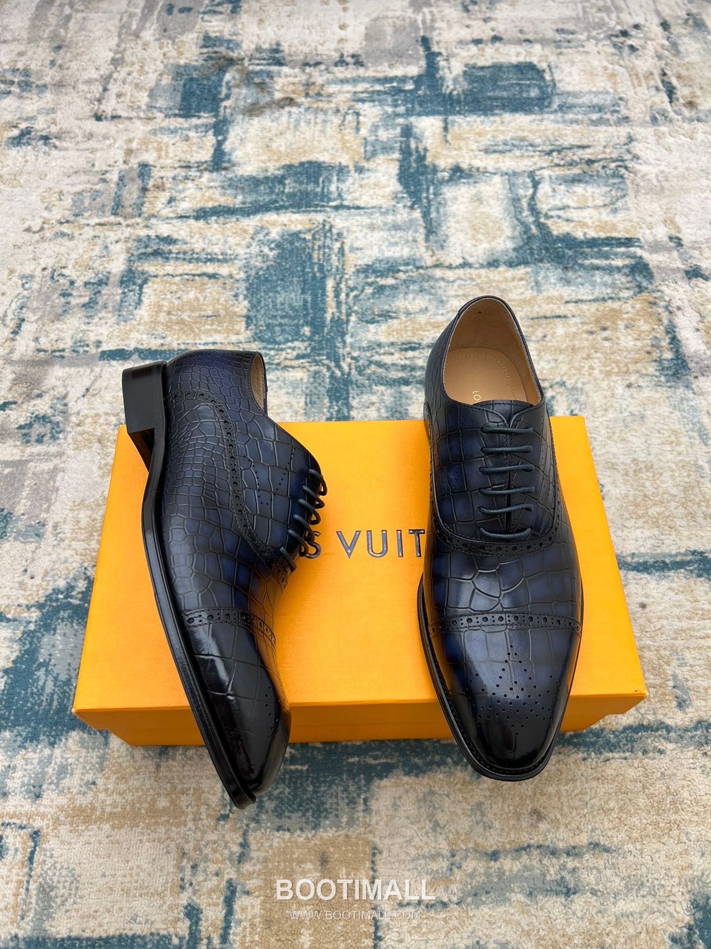 Louis Vuitton Hand-Polished Calfskin Derby Calfskin Leather Black Dress Shoes 루이비통 핸드폴리시 송아지가죽 더비 송아지가죽 블랙 드레스 슈즈 2