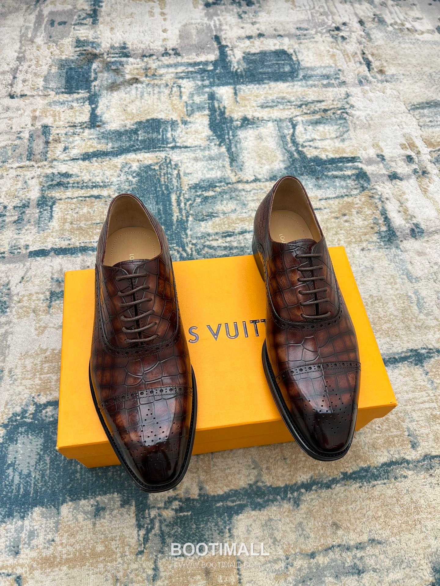Louis Vuitton Hand-Polished Calfskin Derby Calfskin Leather Black Dress Shoes 루이비통 핸드폴리시 송아지가죽 더비 송아지가죽 블랙 드레스 슈즈 1
