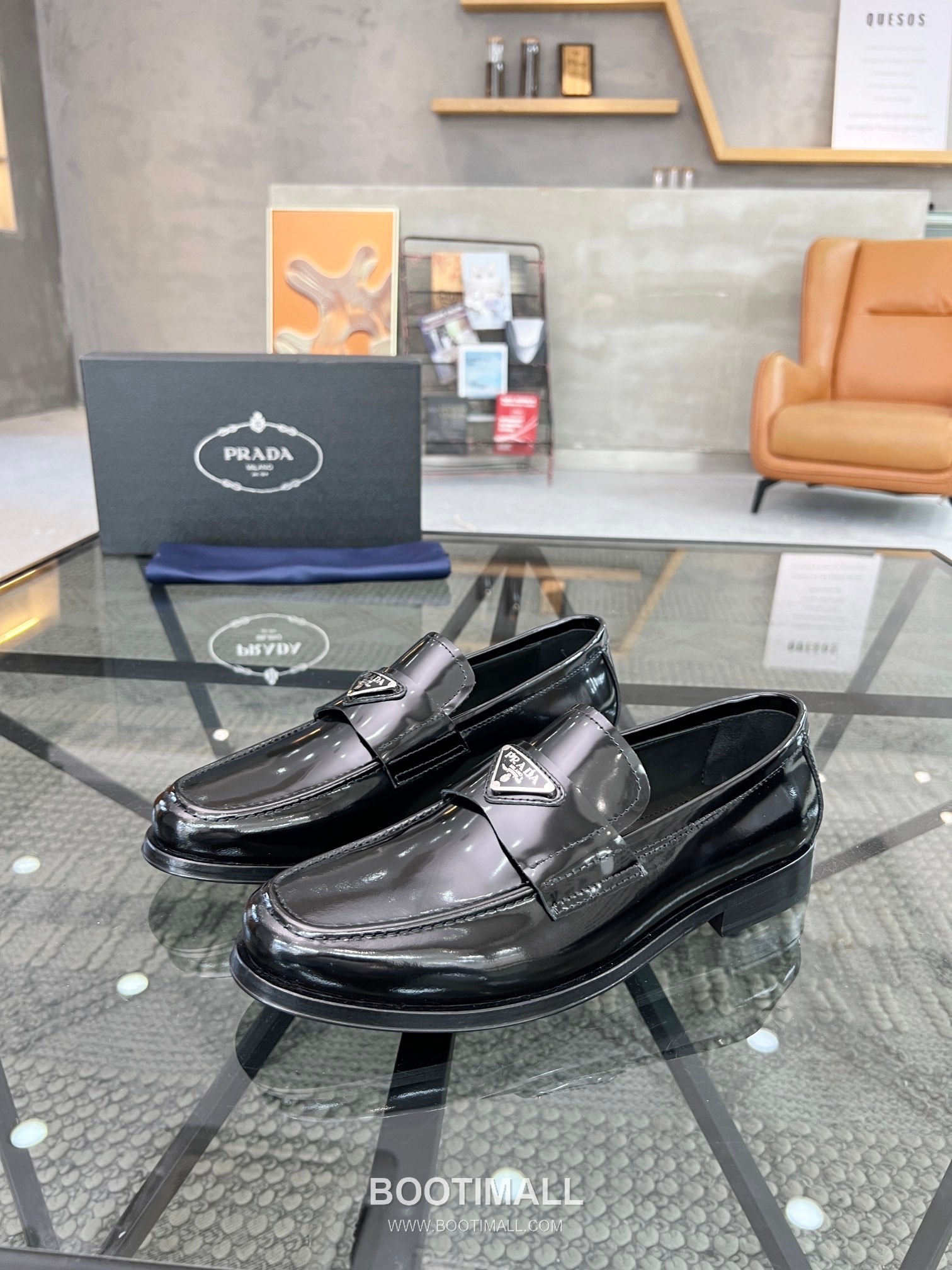 Prada Italian Calfskin Derby Calfskin Leather Dress Shoes 이탈리안 송아지가죽 더비 송아지가죽 드레스 슈즈 1