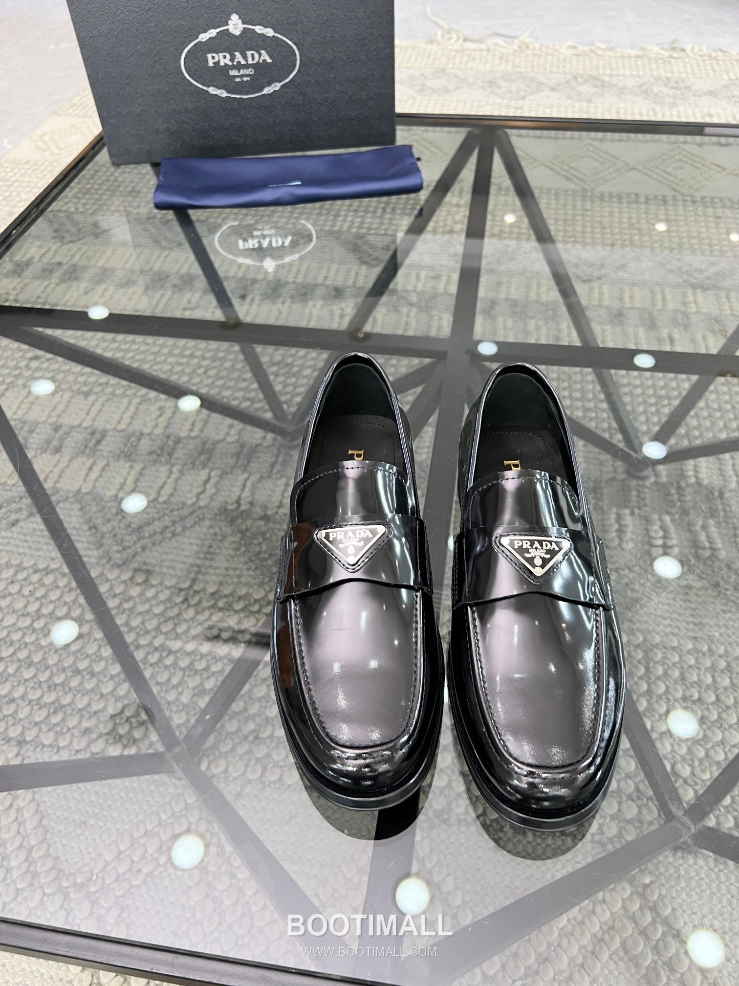 Prada Italian Calfskin Derby Calfskin Leather Dress Shoes 이탈리안 송아지가죽 더비 송아지가죽 드레스 슈즈 3