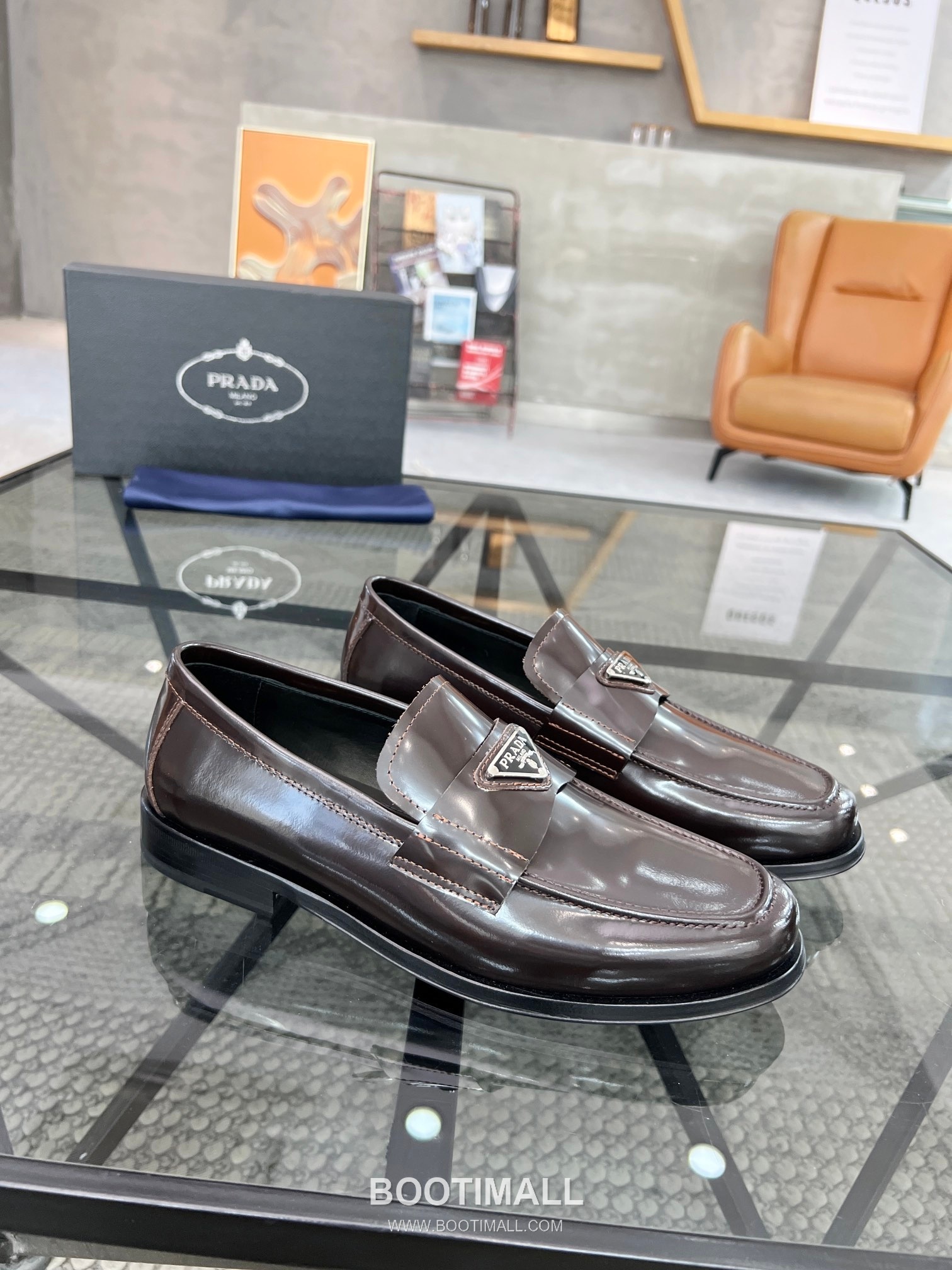 Prada Italian Calfskin Derby Calfskin Leather Dress Shoes 이탈리안 송아지가죽 더비 송아지가죽 드레스 슈즈 2