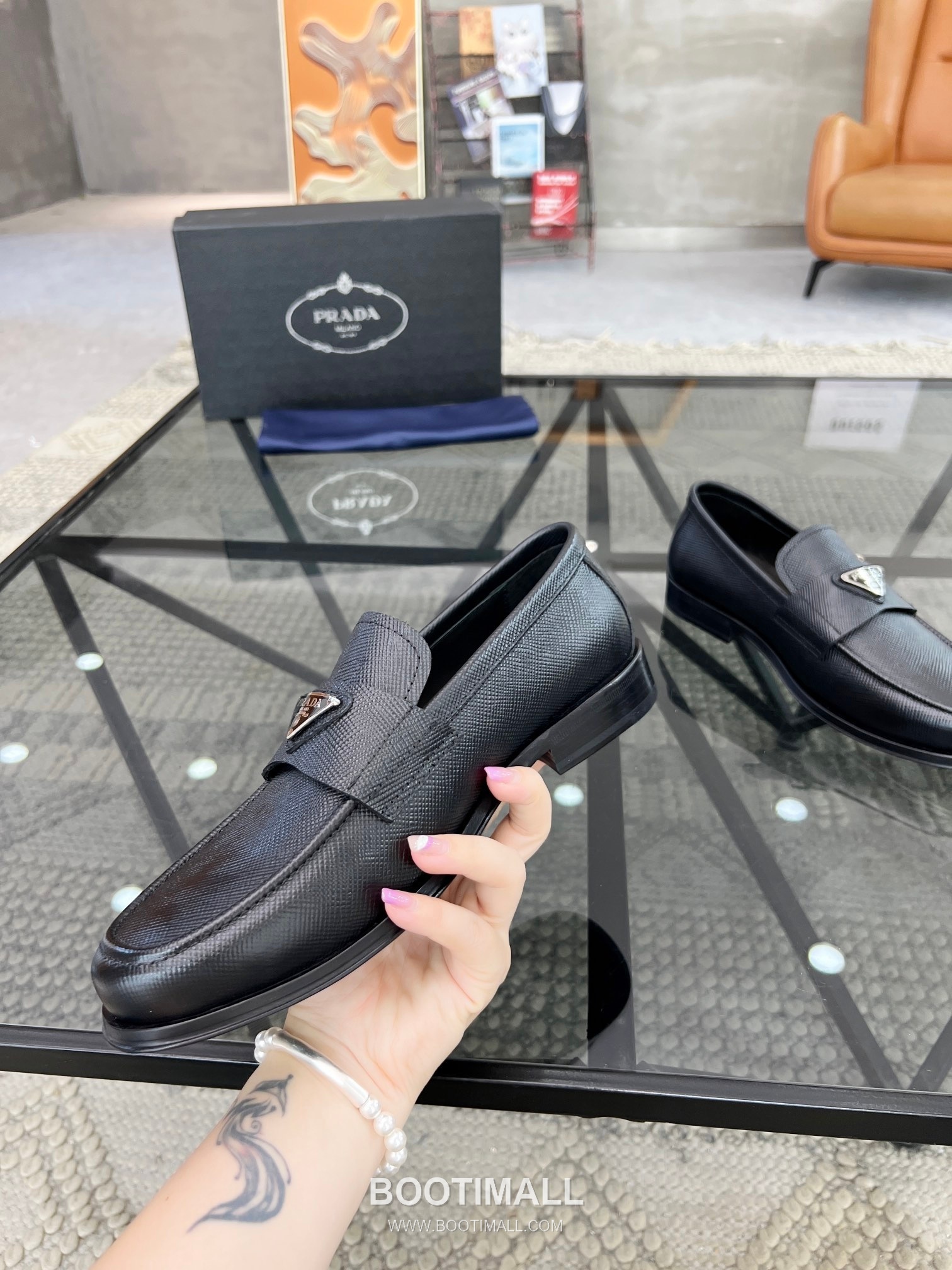 Prada Italian Calfskin Derby Calfskin Leather Dress Shoes 이탈리안 송아지가죽 더비 송아지가죽 드레스 슈즈 4