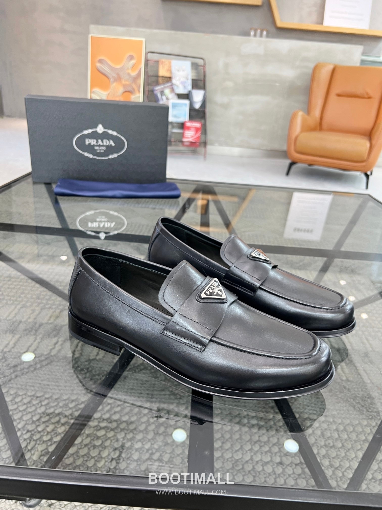 Prada Italian Calfskin Derby Calfskin Leather Dress Shoes 이탈리안 송아지가죽 더비 송아지가죽 드레스 슈즈 2