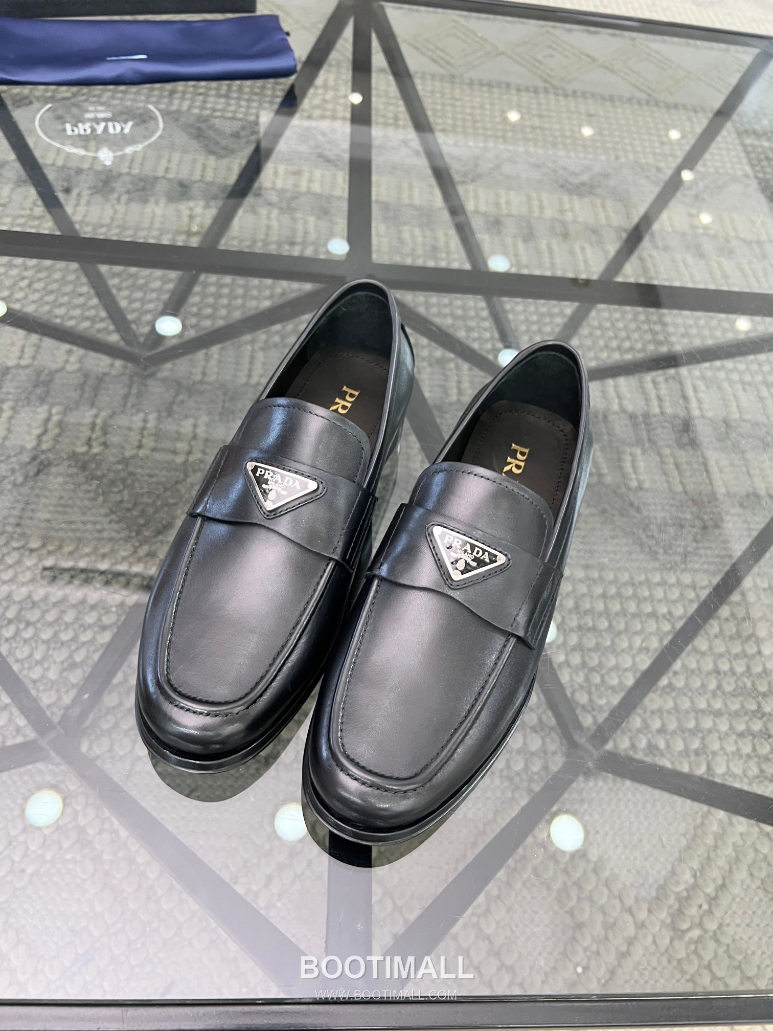 Prada Italian Calfskin Derby Calfskin Leather Dress Shoes 이탈리안 송아지가죽 더비 송아지가죽 드레스 슈즈 3