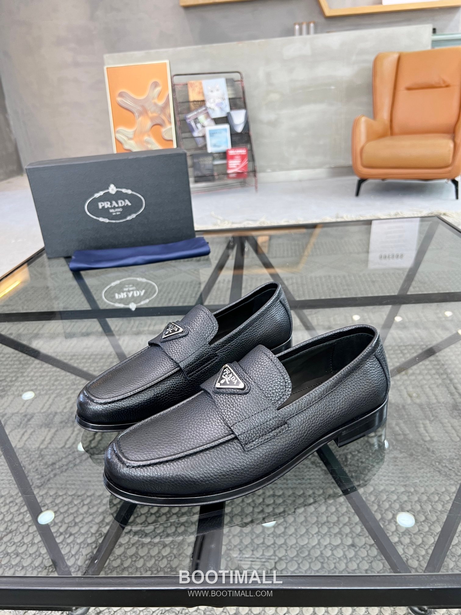 Prada Italian Calfskin Derby Calfskin Leather Dress Shoes 이탈리안 송아지가죽 더비 송아지가죽 드레스 슈즈 1