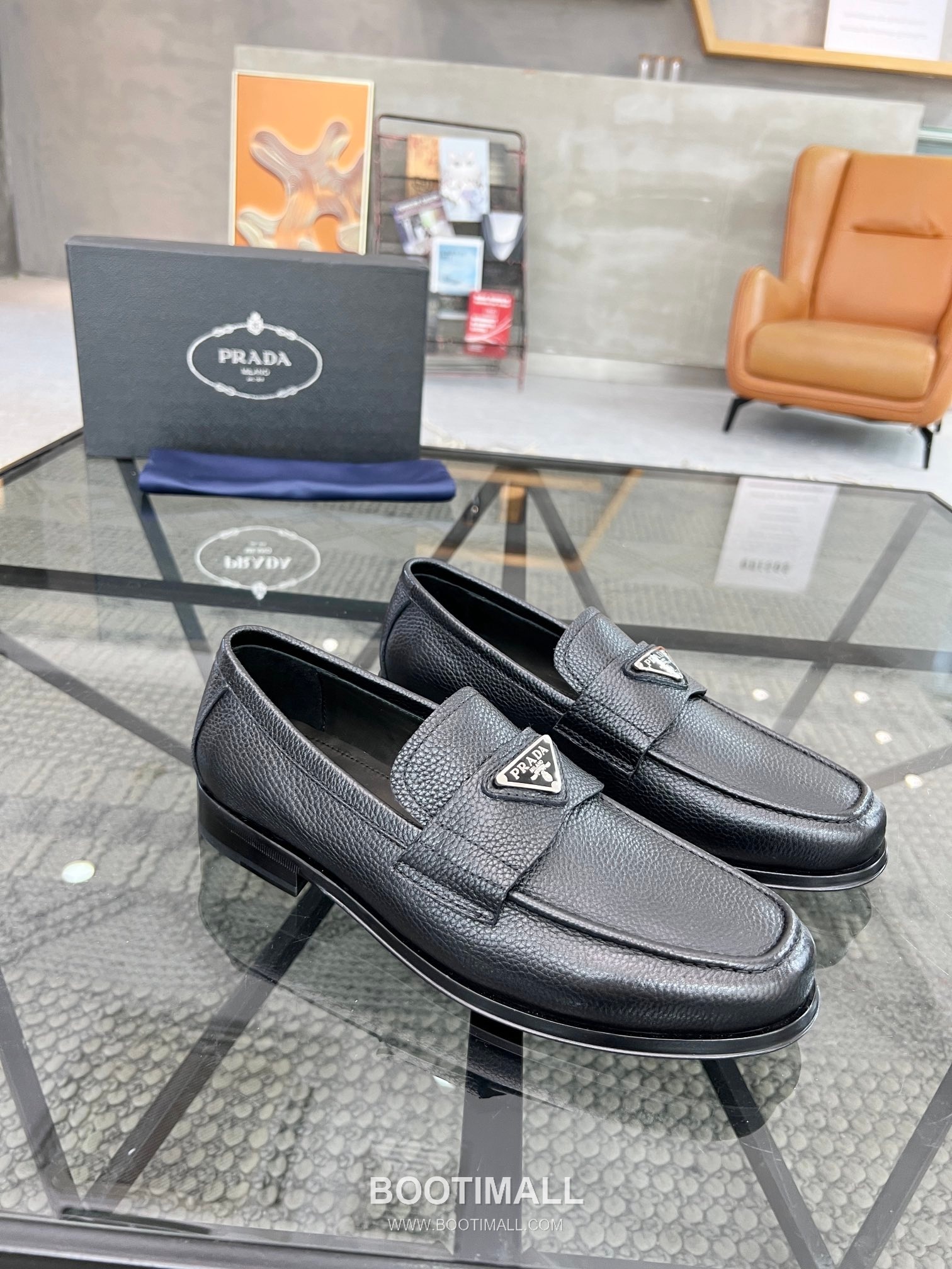 Prada Italian Calfskin Derby Calfskin Leather Dress Shoes 이탈리안 송아지가죽 더비 송아지가죽 드레스 슈즈 2