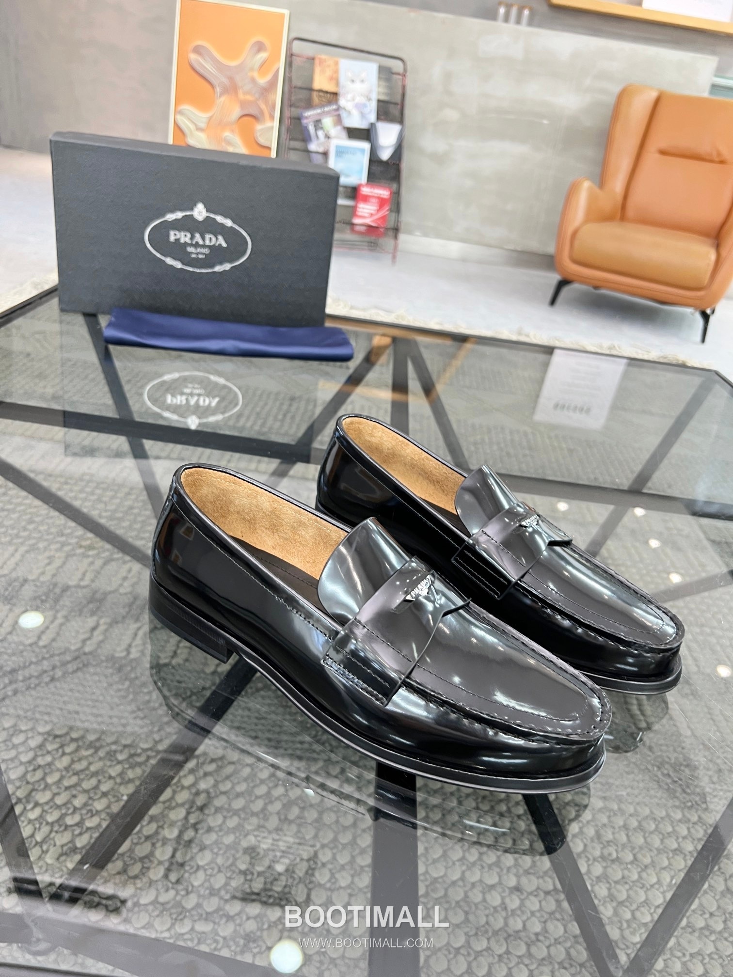Prada Italian Calfskin Derby Calfskin Leather Dress Shoes 이탈리안 송아지가죽 더비 송아지가죽 드레스 슈즈 2
