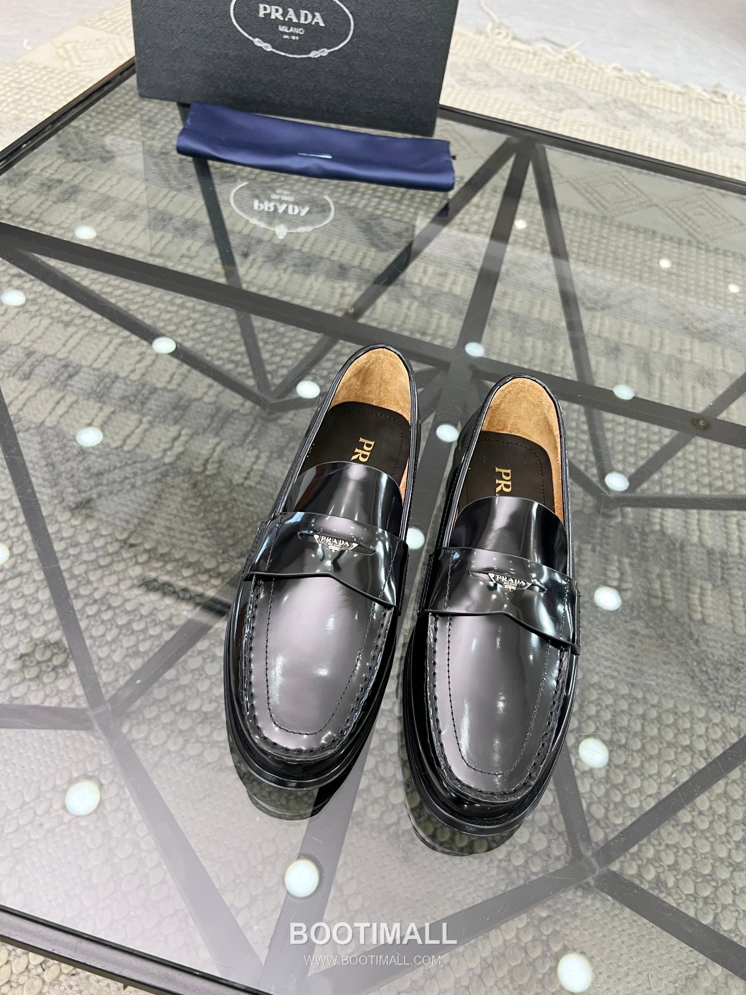 Prada Italian Calfskin Derby Calfskin Leather Dress Shoes 이탈리안 송아지가죽 더비 송아지가죽 드레스 슈즈 3