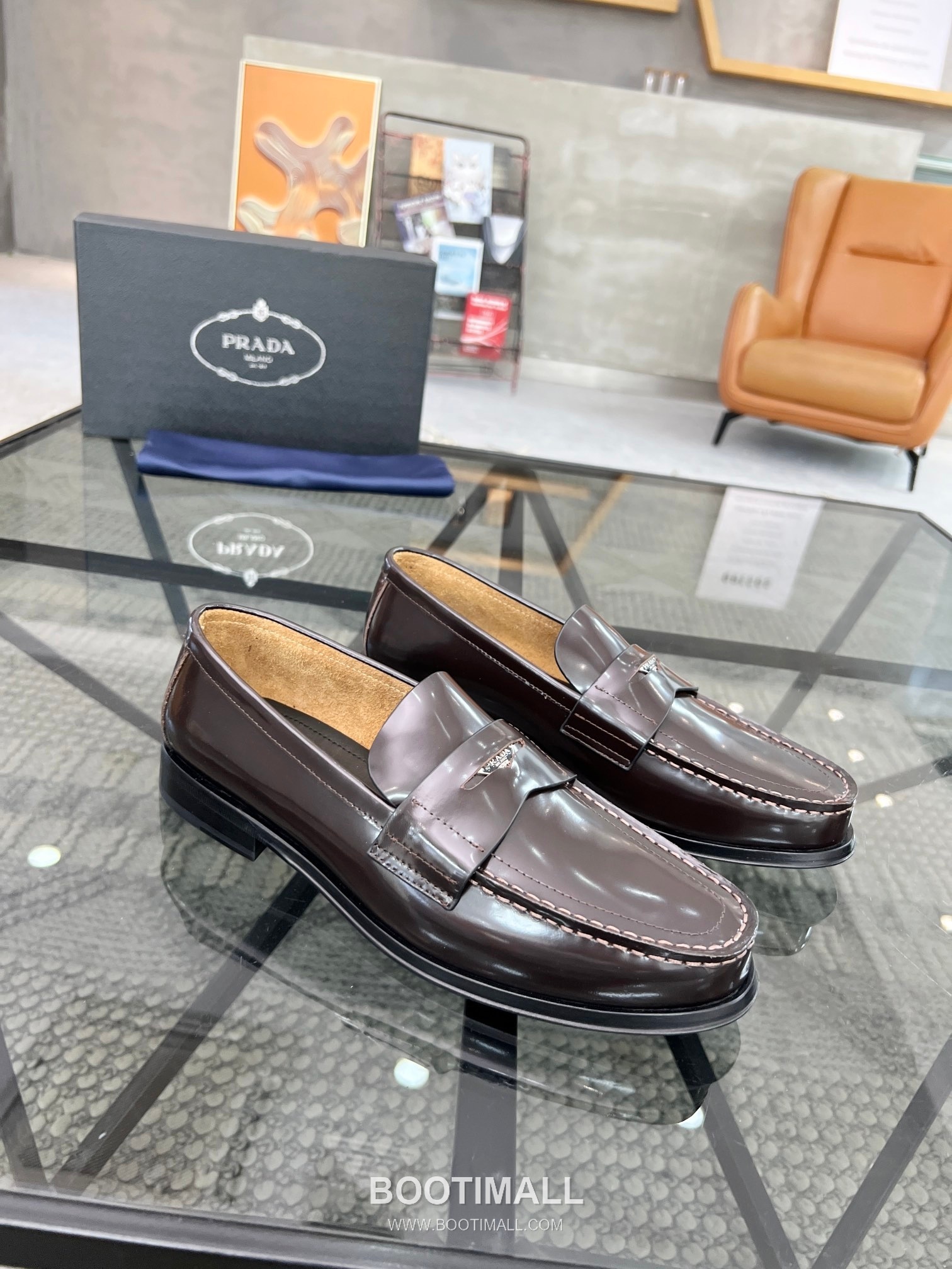 Prada Italian Calfskin Derby Calfskin Leather Dress Shoes 이탈리안 송아지가죽 더비 송아지가죽 드레스 슈즈 2