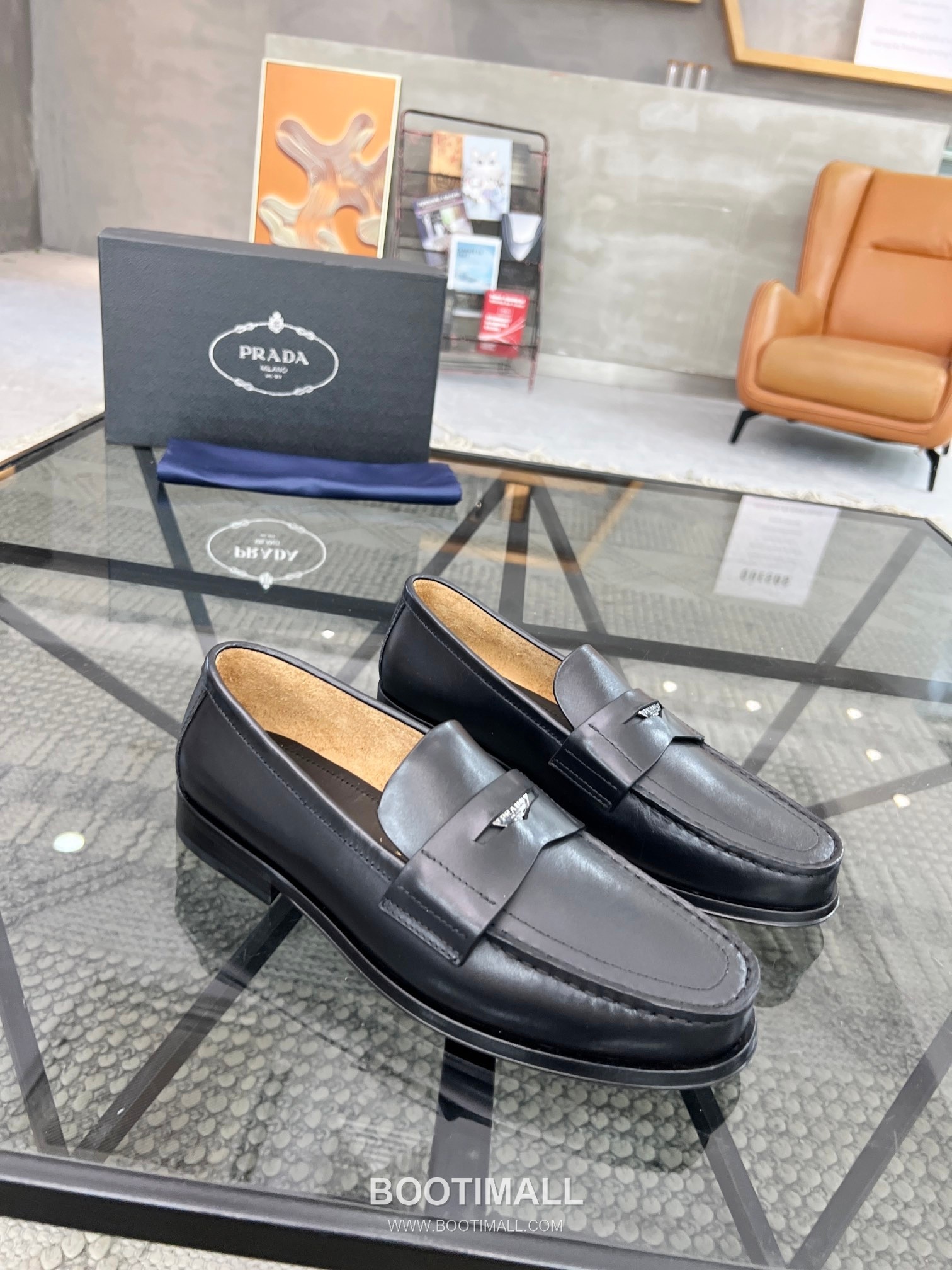 Prada Italian Calfskin Derby Calfskin Leather Dress Shoes 이탈리안 송아지가죽 더비 송아지가죽 드레스 슈즈 2