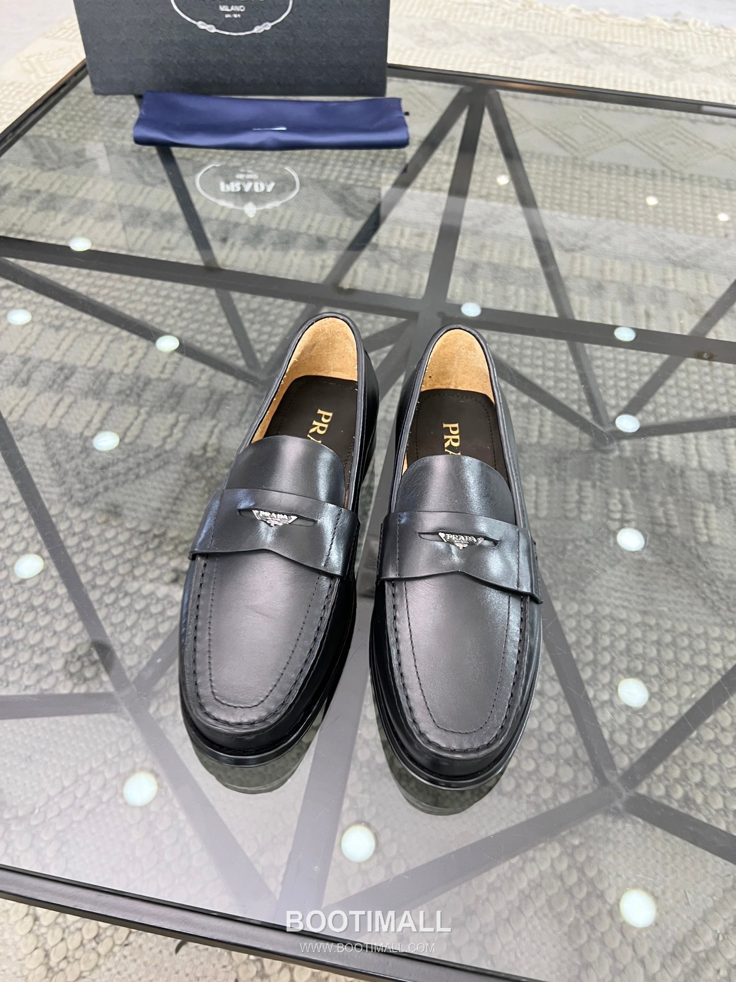 Prada Italian Calfskin Derby Calfskin Leather Dress Shoes 이탈리안 송아지가죽 더비 송아지가죽 드레스 슈즈 3