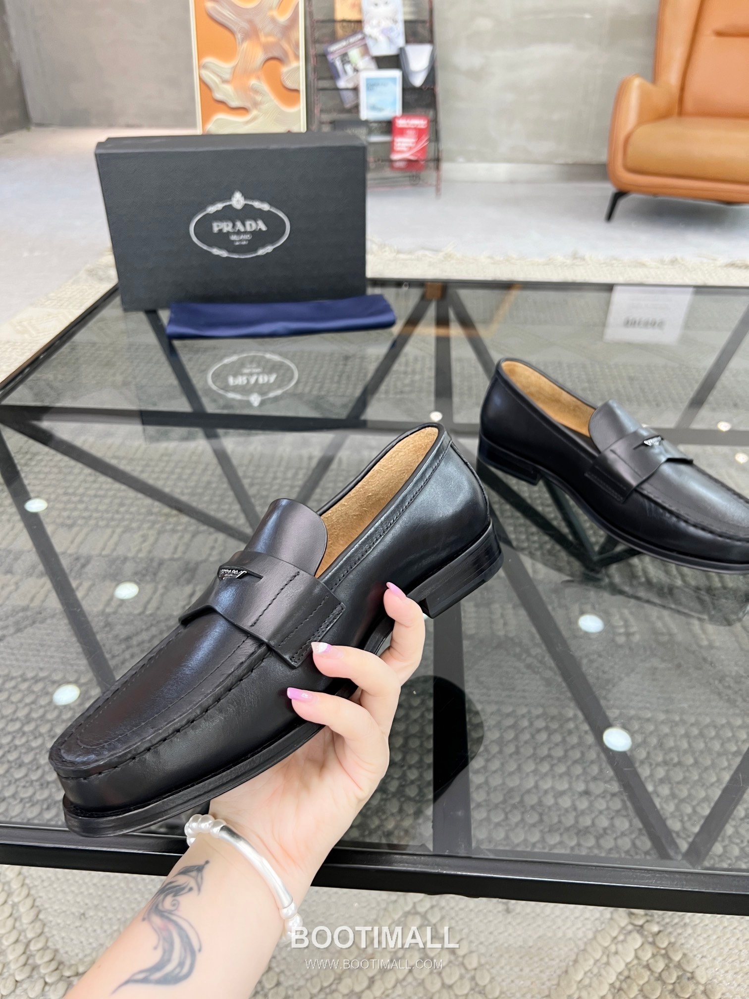 Prada Italian Calfskin Derby Calfskin Leather Dress Shoes 이탈리안 송아지가죽 더비 송아지가죽 드레스 슈즈 4