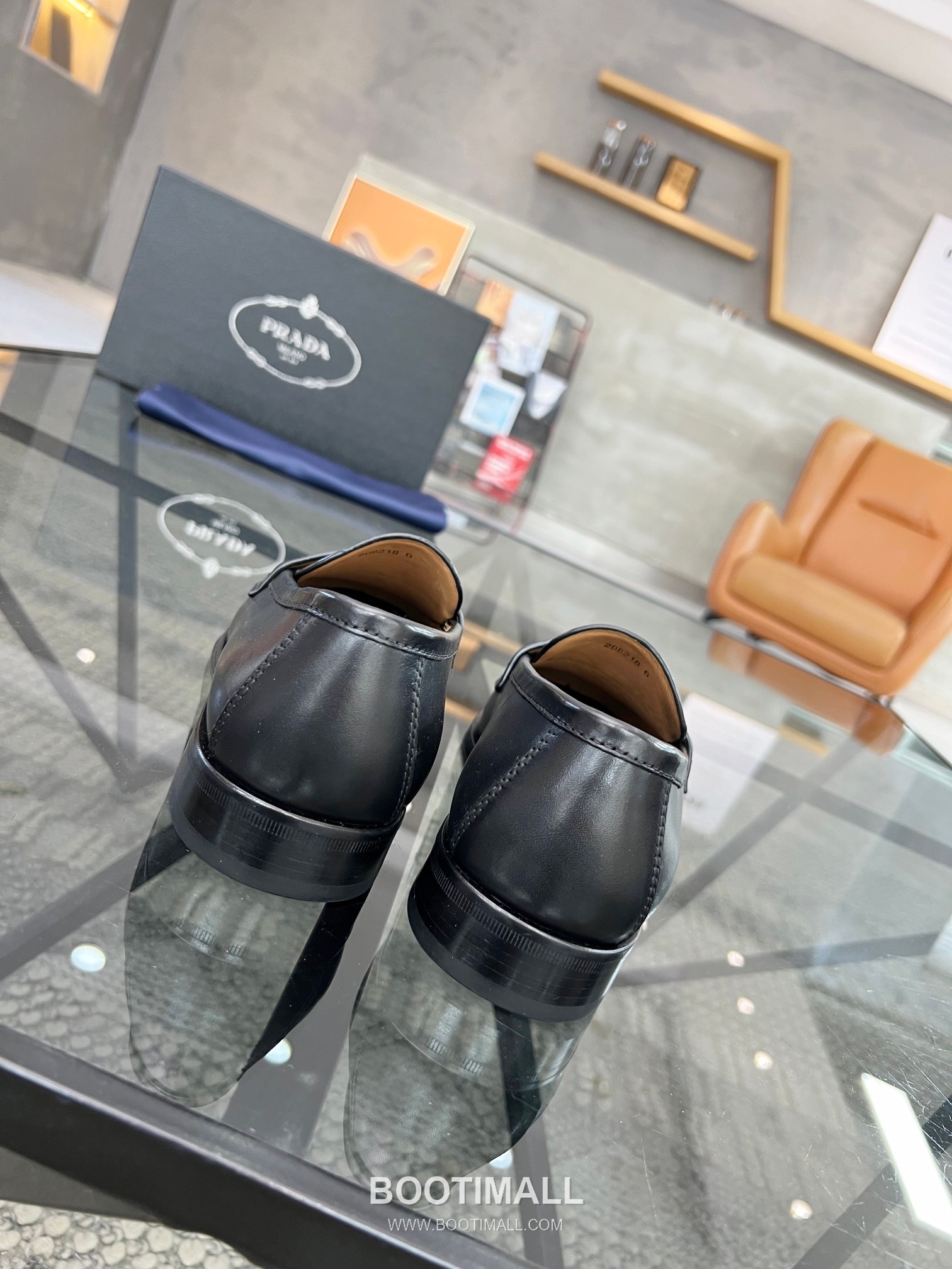 Prada Italian Calfskin Derby Calfskin Leather Dress Shoes 이탈리안 송아지가죽 더비 송아지가죽 드레스 슈즈 8