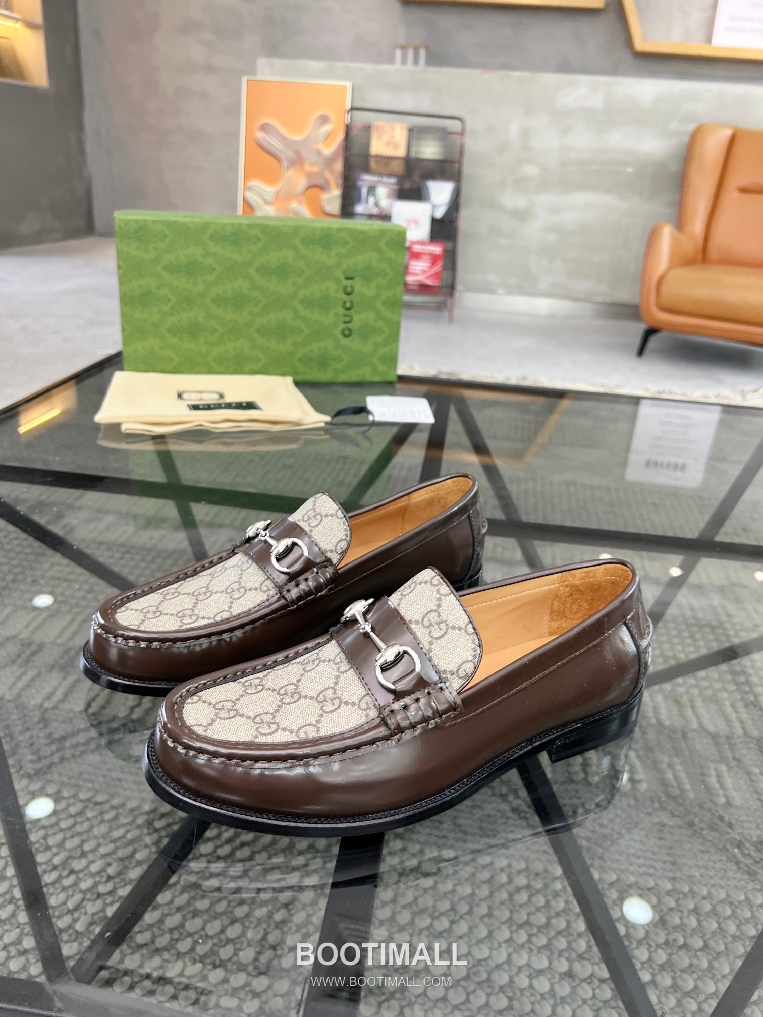 Gucci Italian Calfskin Derby Calfskin Leather Black Dress Shoes 구찌 이탈리안 카프스킨 더비 카프스킨 레더 블랙 드레스 슈즈 1