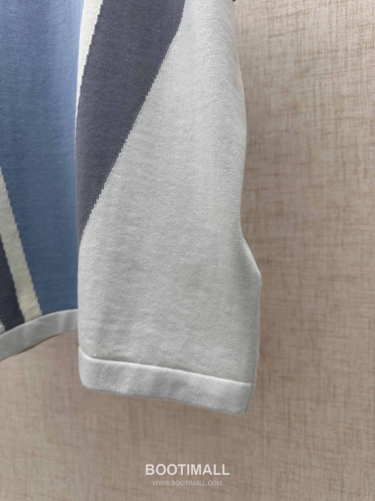 Louis Vuitton Geometric Jacquard Knit Cotton Light Blue T-Shirt 루이비통 지오메트릭 자카드 니트 코튼 라이트 블루 반팔 티셔츠 12