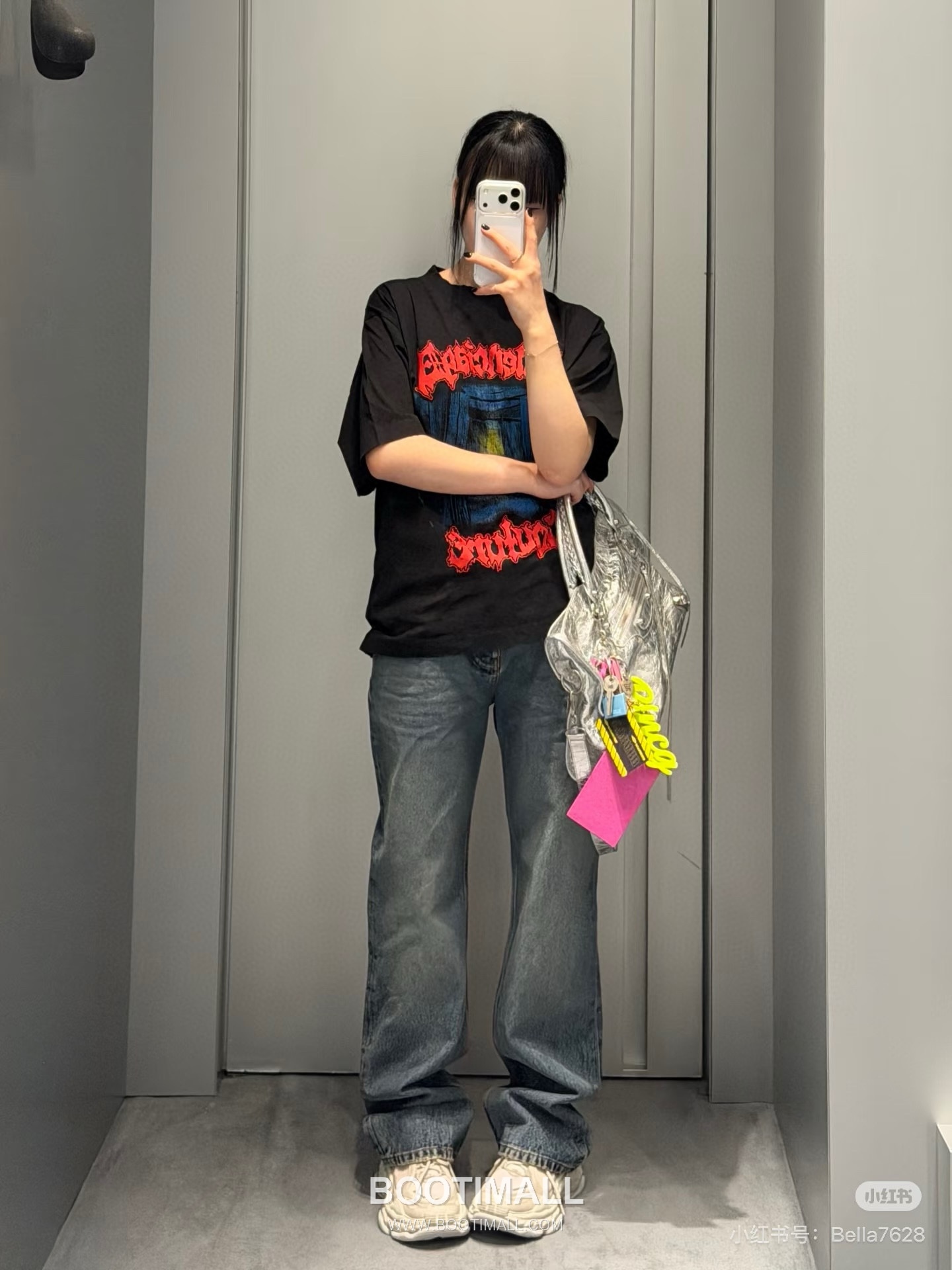 Balenciaga Dark Rock Graffiti Tee Black T-Shirt 발렌시아가 다크 록 그래피티 티 블랙 반소매 티셔츠 3