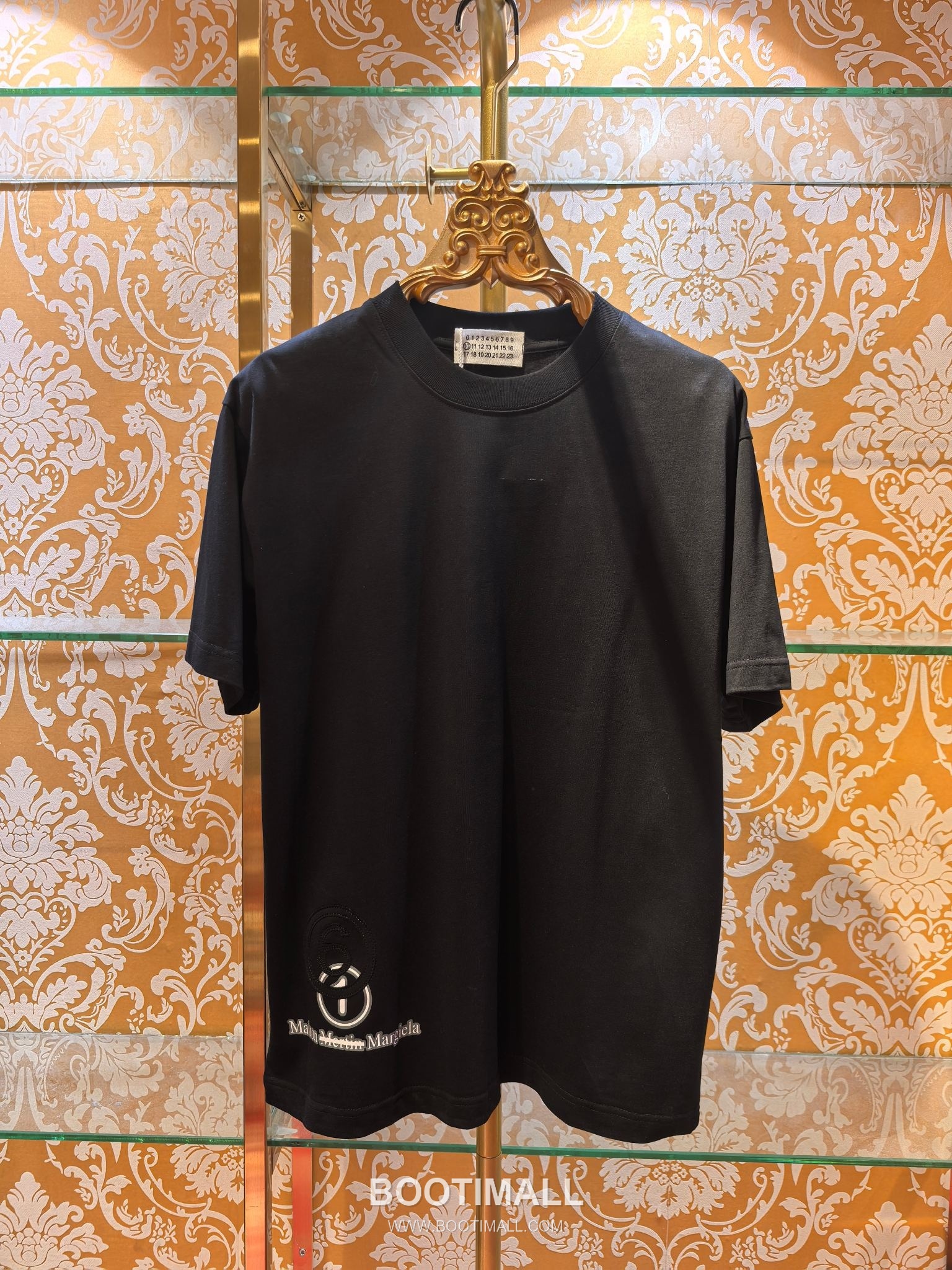 Maison Margiela Number Logo Patch Tee Black T-Shirt 메종 마르지엘라 넘버 로고 패치 티 블랙 반팔 티셔츠 4