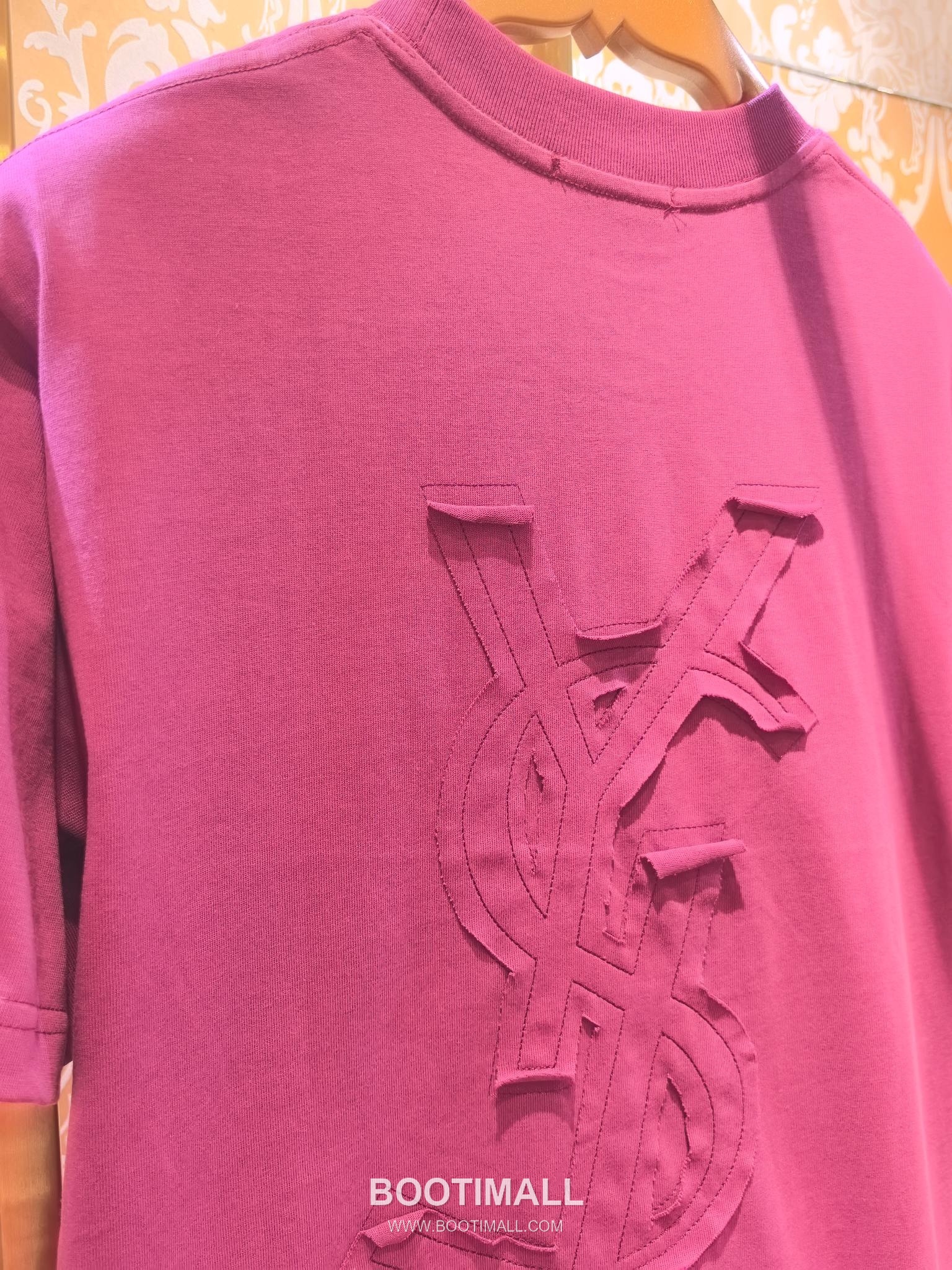 Saint Laurent Embossed Logo Tee Black T-Shirt 생로랑 엠보 로고 티 블랙 티셔츠 7