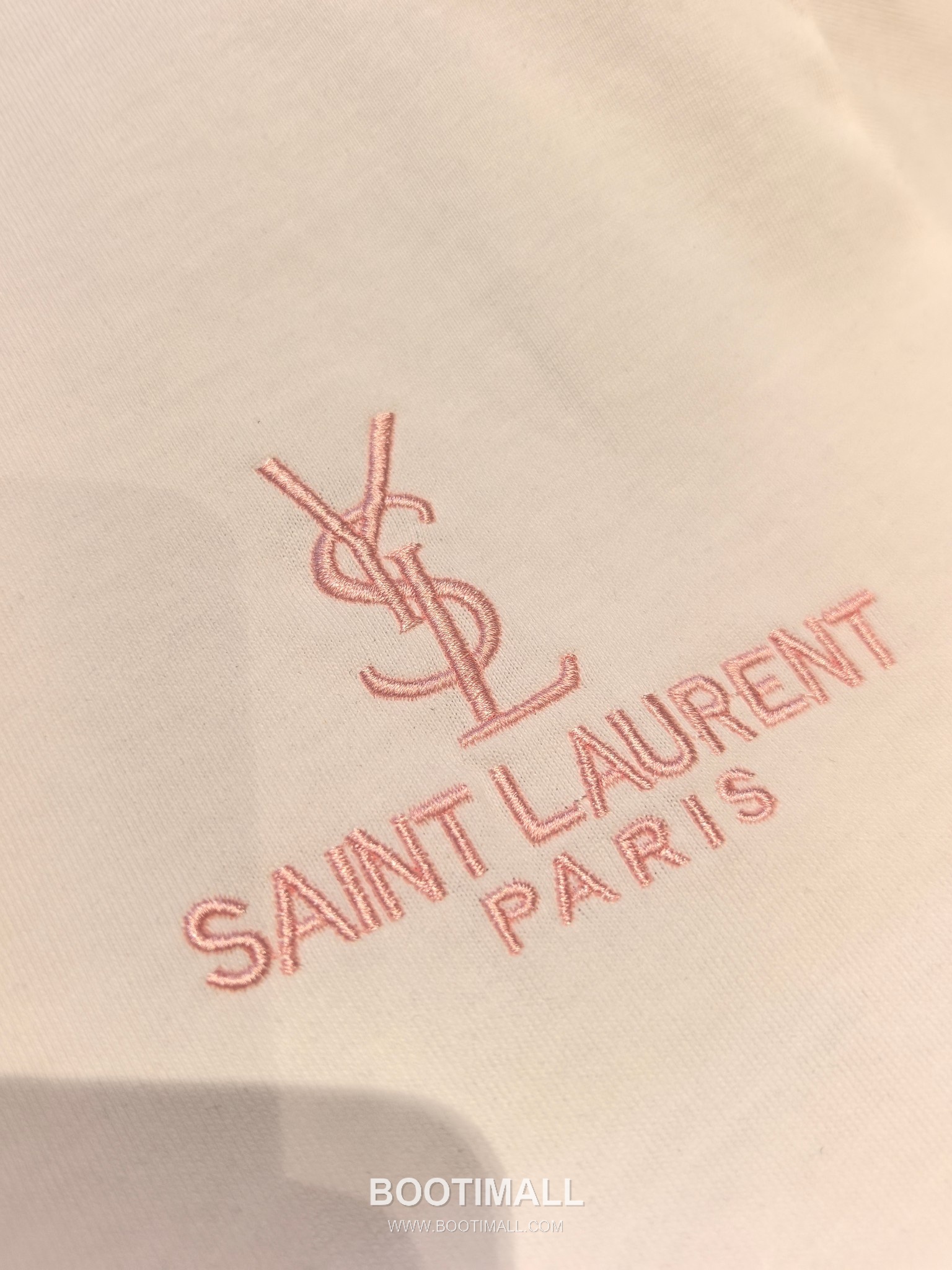 Saint Laurent Embossed Logo Tee Black T-Shirt 생로랑 엠보 로고 티 블랙 티셔츠 5