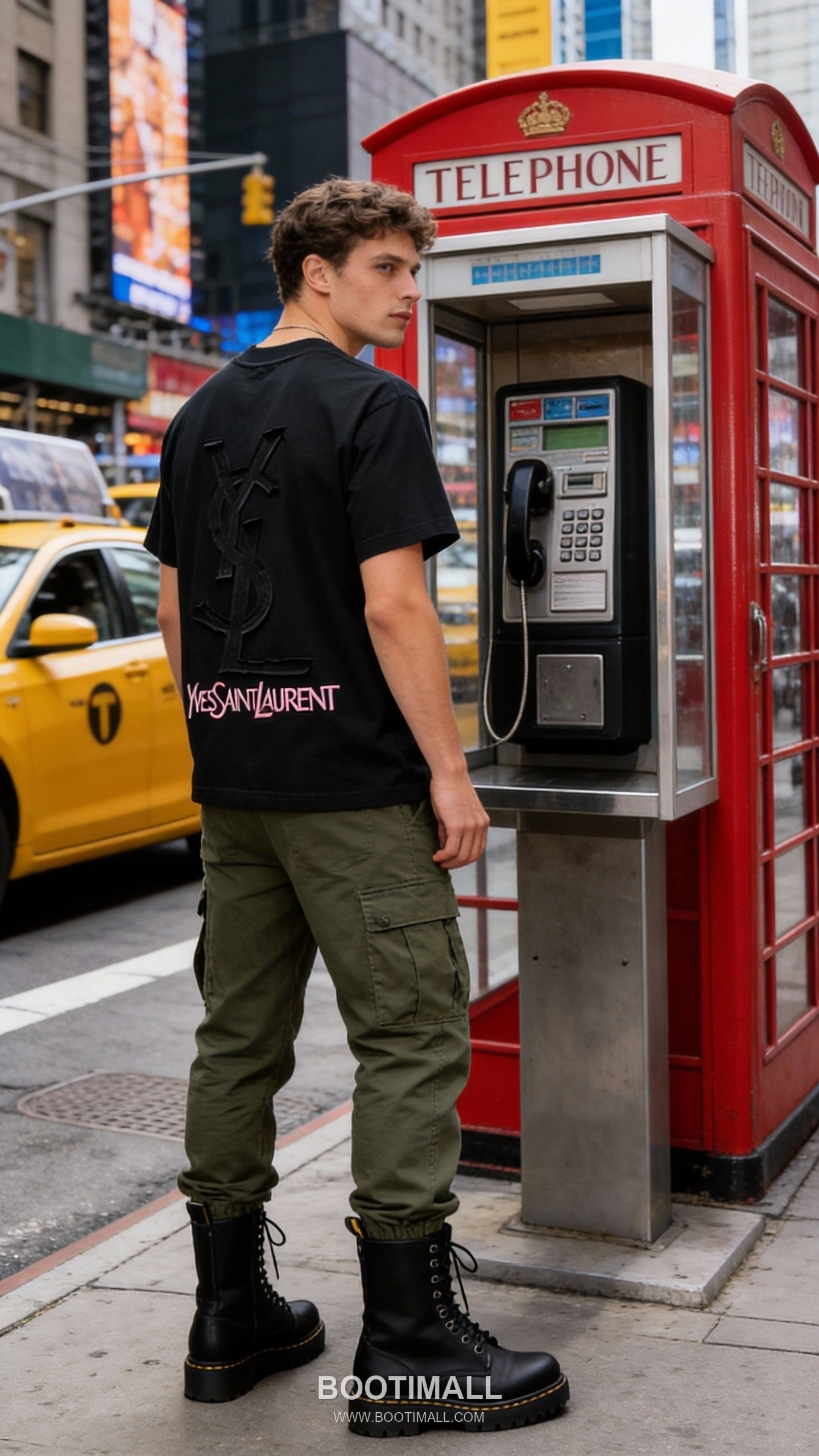 Saint Laurent Embossed Logo Tee Black T-Shirt 생로랑 엠보 로고 티 블랙 티셔츠 1