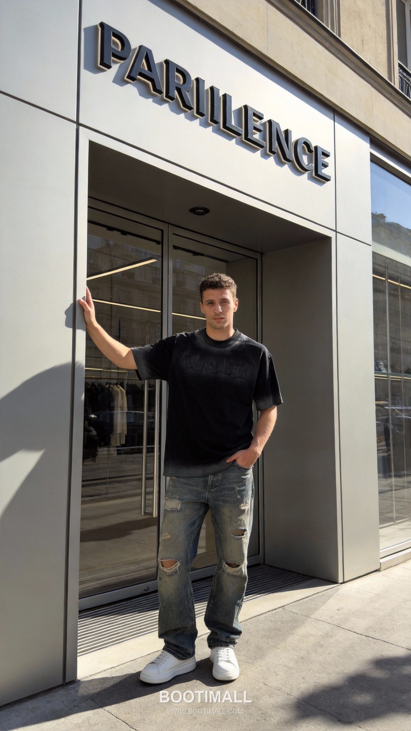 Balenciaga Patch Embroidery Tee White T-Shirt 발렌시아가 패치 자수 티 화이트 티셔츠 4