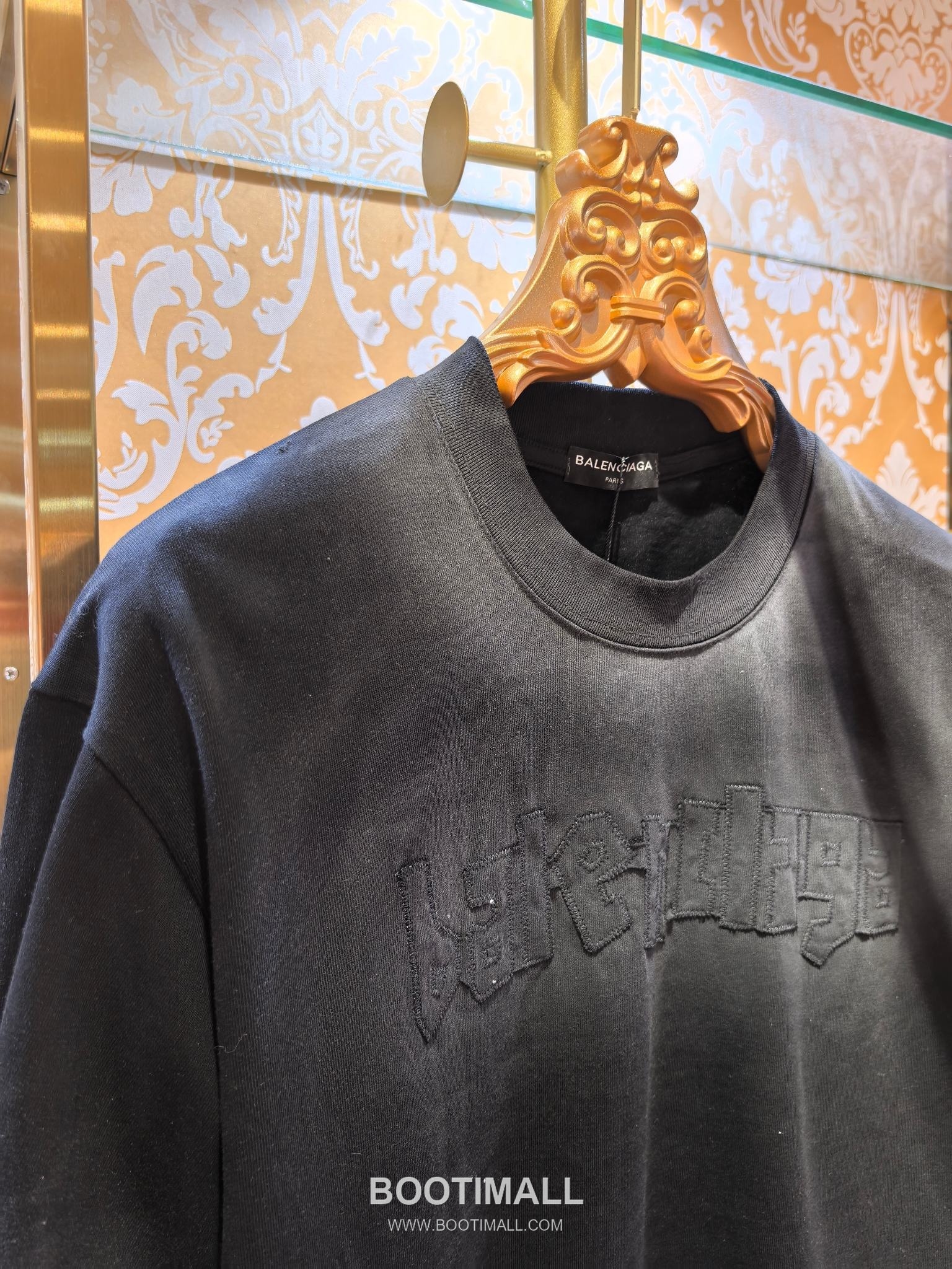 Balenciaga Patch Embroidery Tee White T-Shirt 발렌시아가 패치 자수 티 화이트 티셔츠 7